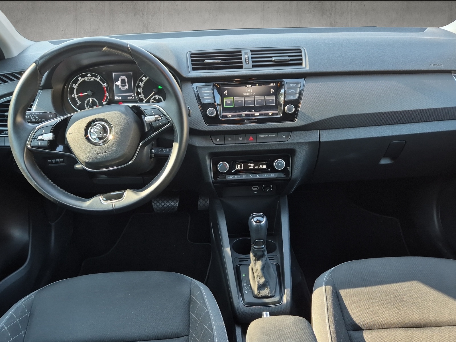 SKODA Fabia 1.0 TSI Ambition DSG-image-9