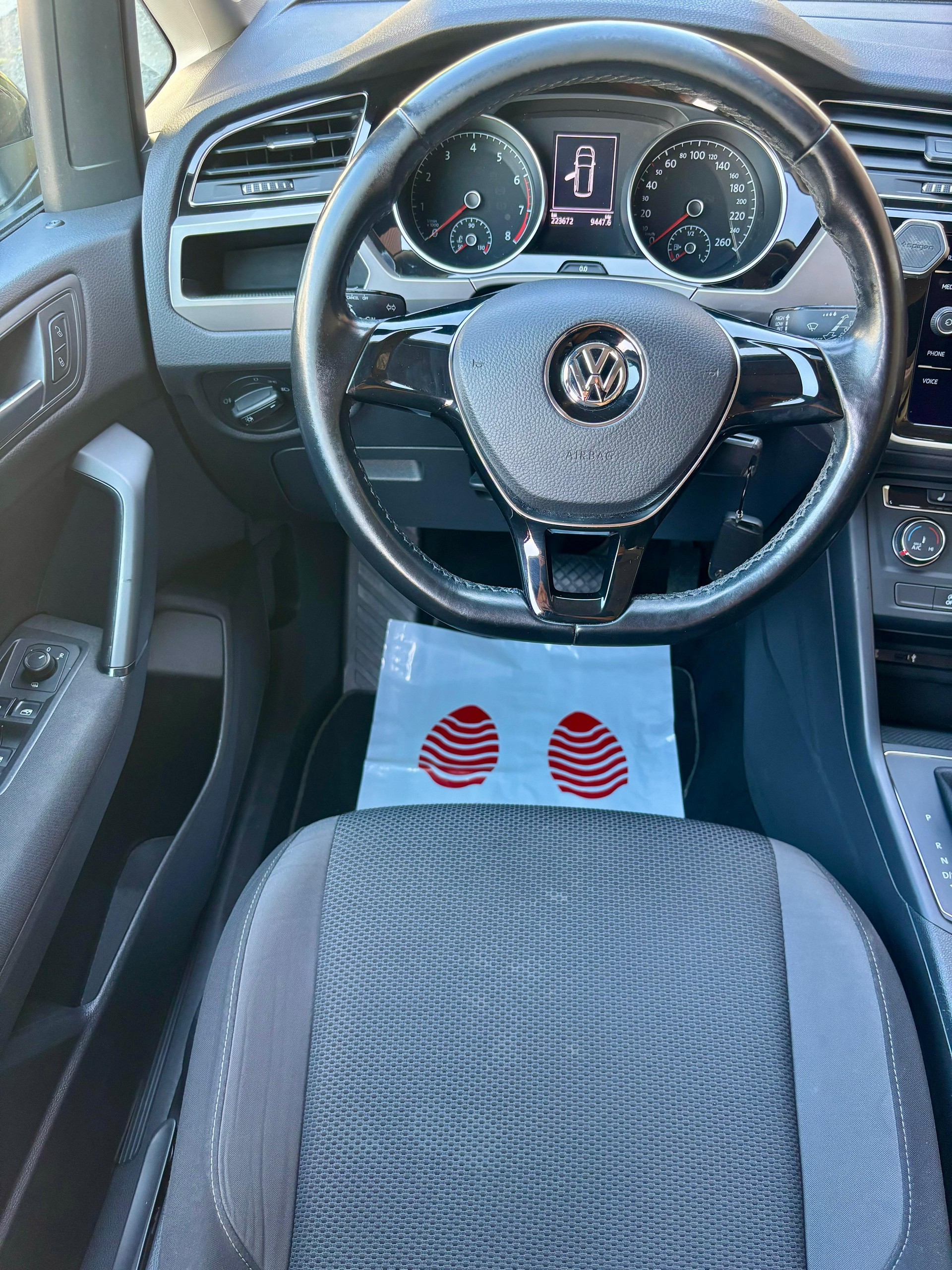 VW Touran 1.4 TSI BlueMotion / DSG/ 7-Plätzer-image-8