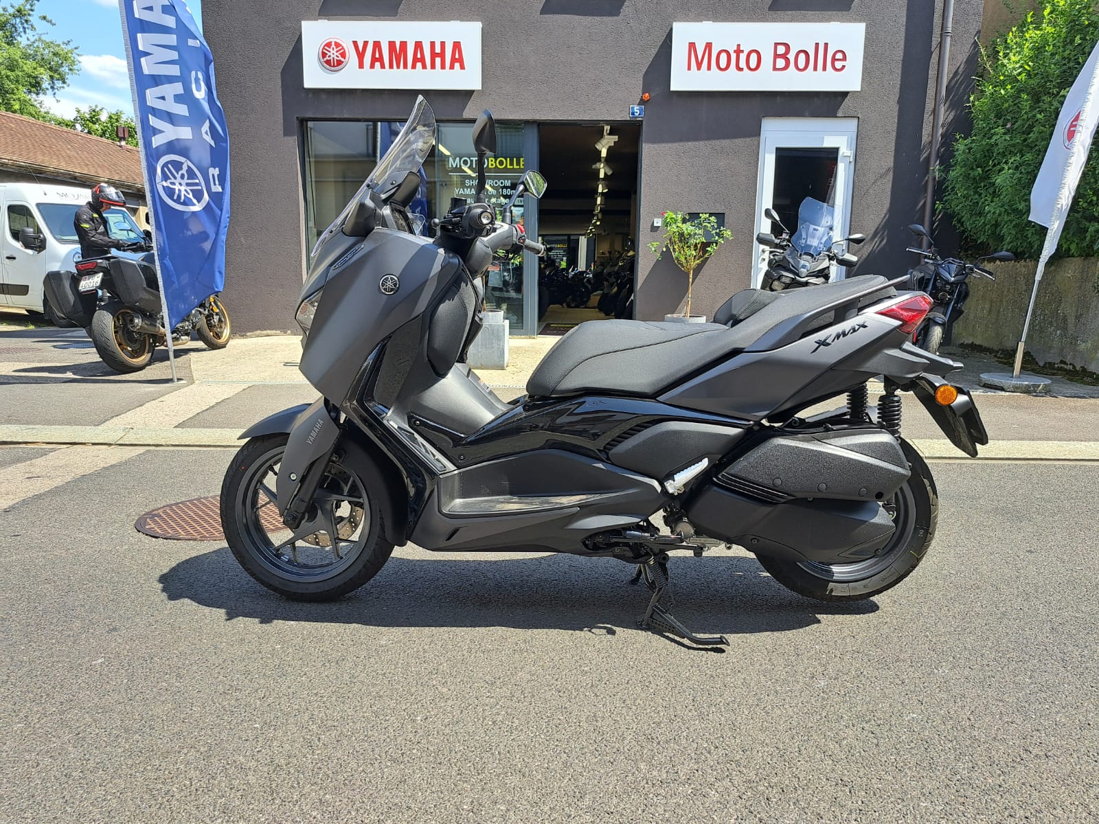 YAMAHA X-Max 300 Tech Max-showroom-element-2
