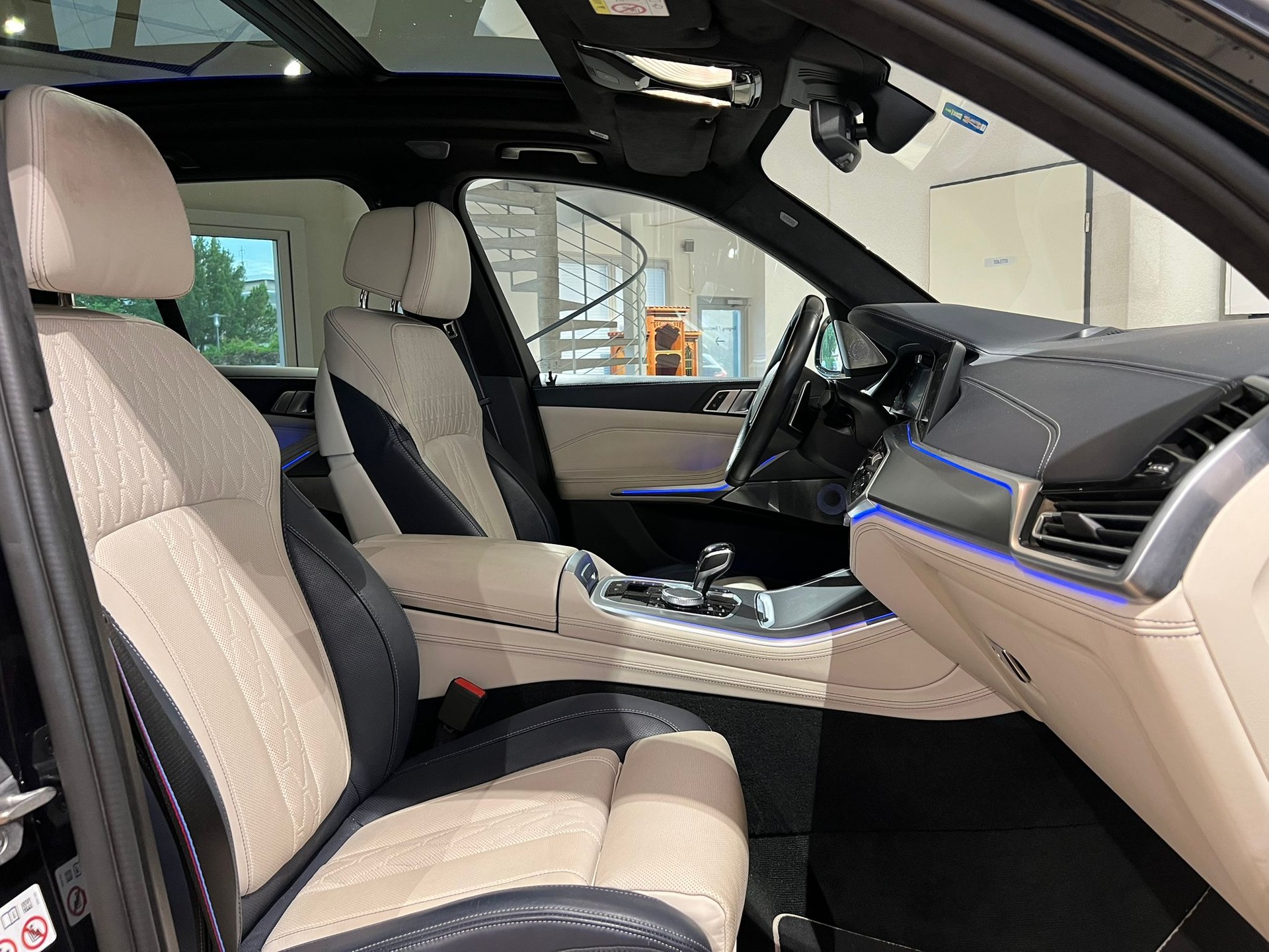 BMW X5 xDrive M50d Steptronic *Schweizer Fahrzeug*-image-6
