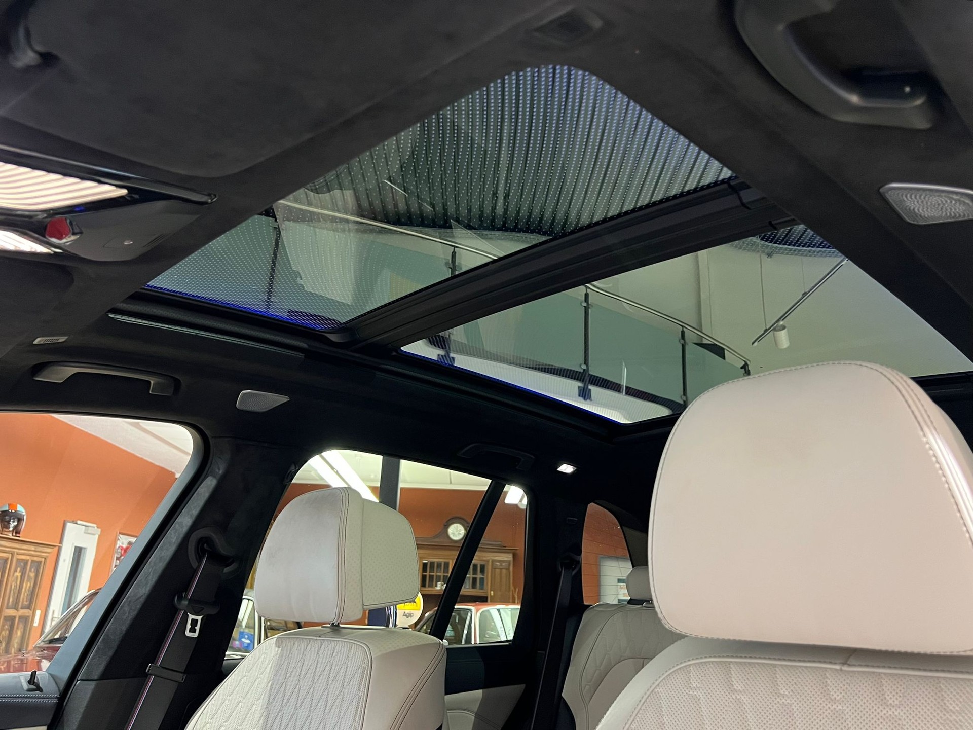 BMW X5 xDrive M50d Steptronic *Schweizer Fahrzeug*-image-8