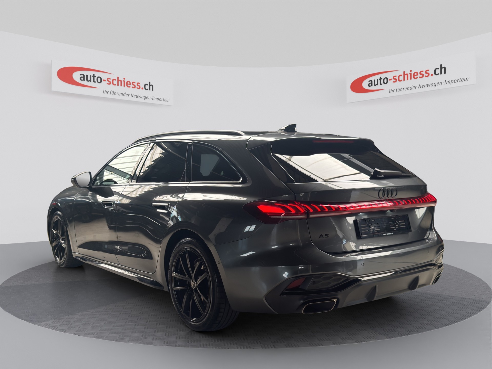 AUDI A5 Avant S Line Black Line TFSI-image-2