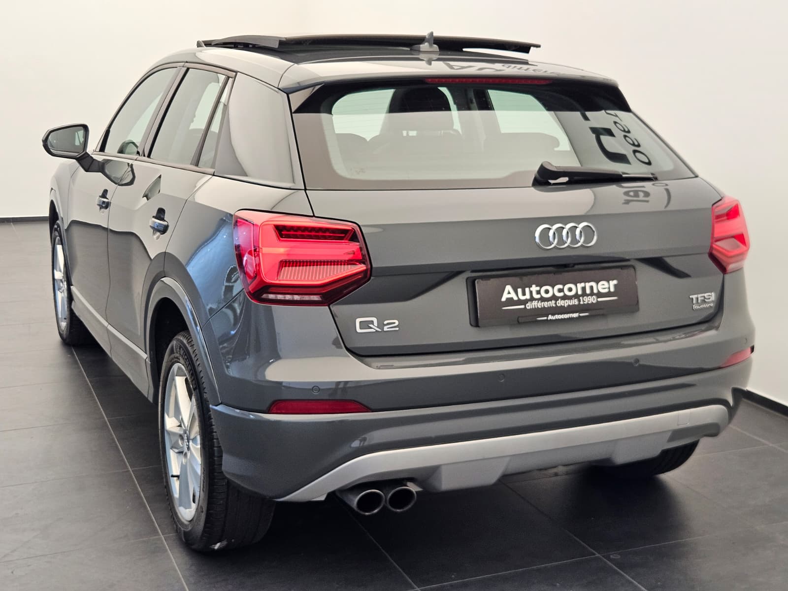 AUDI Q2 2.0 TFSI sport quattro S-tronic-image-8