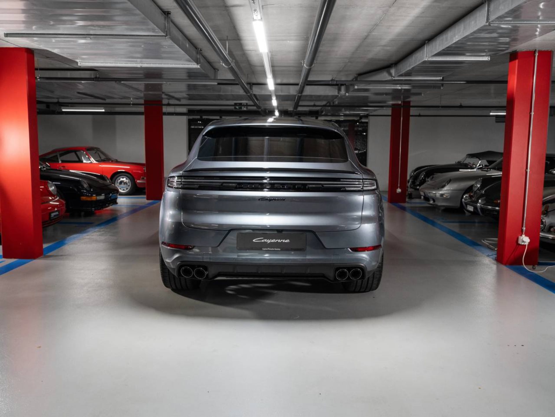 PORSCHE Cayenne E-Hybrid Coupé Black Edition-image-5