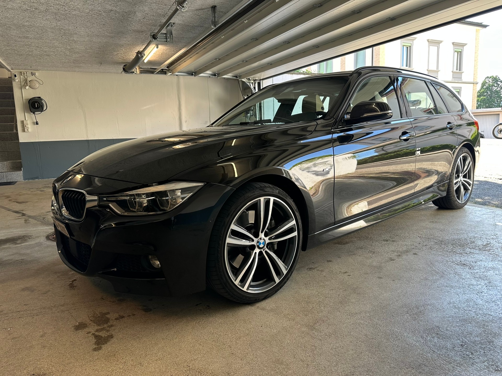 BMW 340i xDrive-image-0