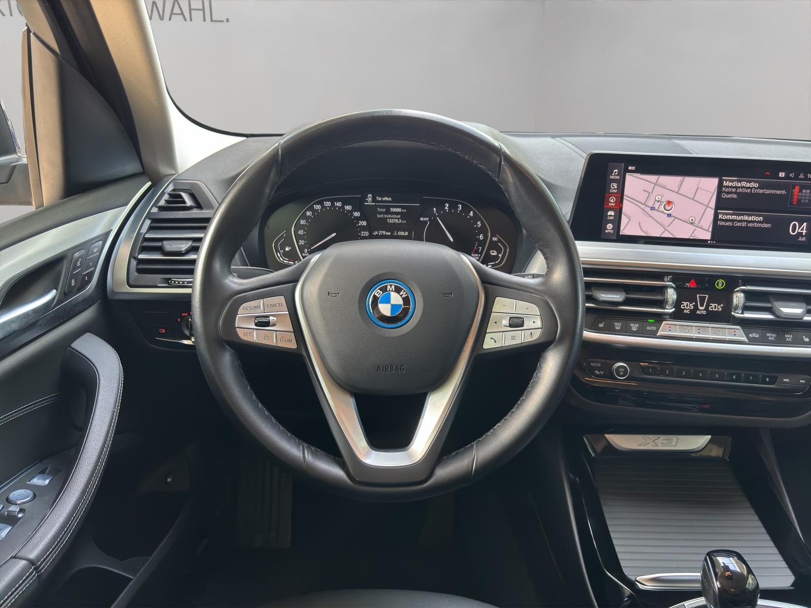 BMW X3 30e xDrive-image-5