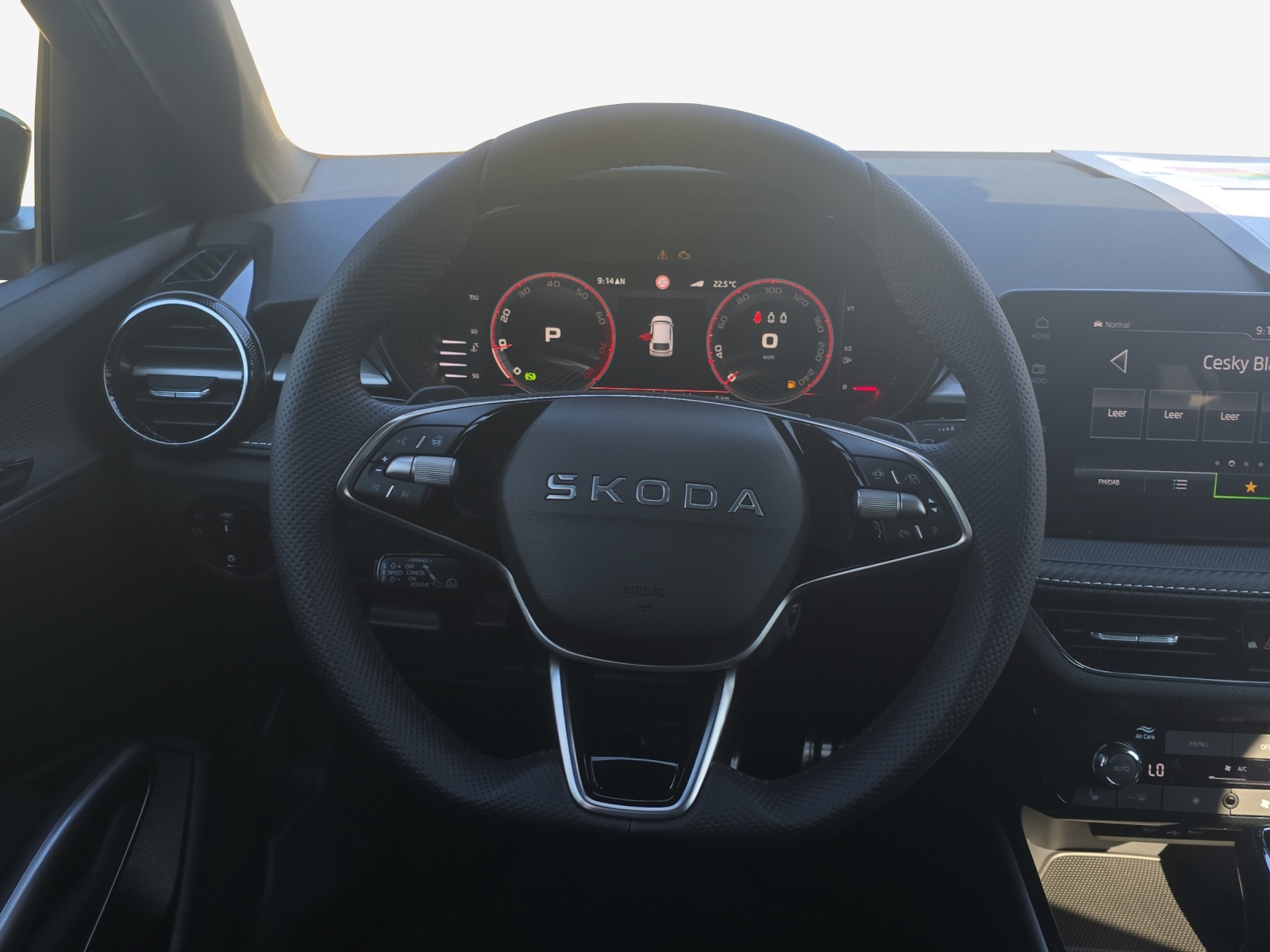 SKODA Fabia 1.5 TSI 130 DSG-image-9