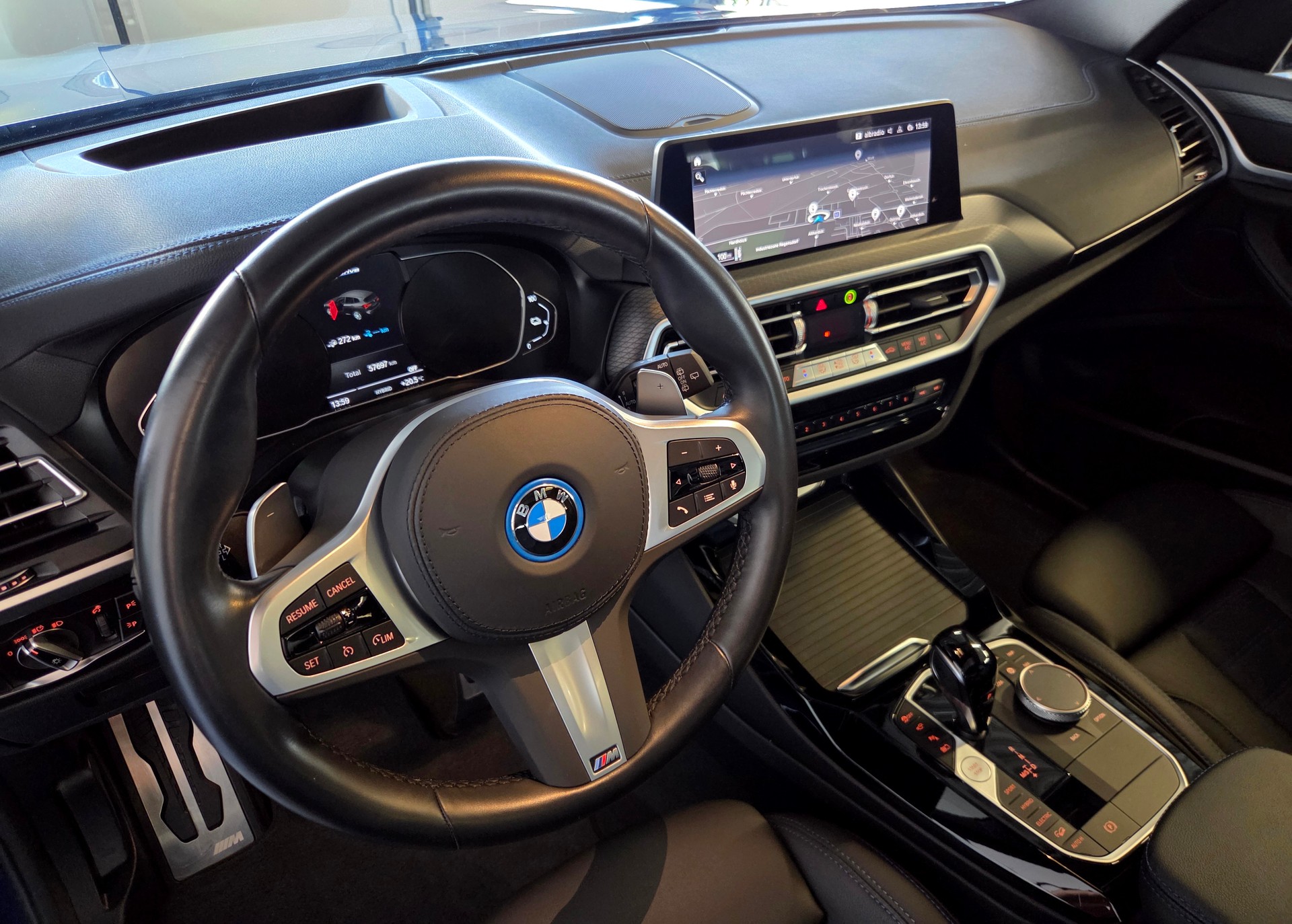 BMW X3 30e xDrive M-Sport-image-12