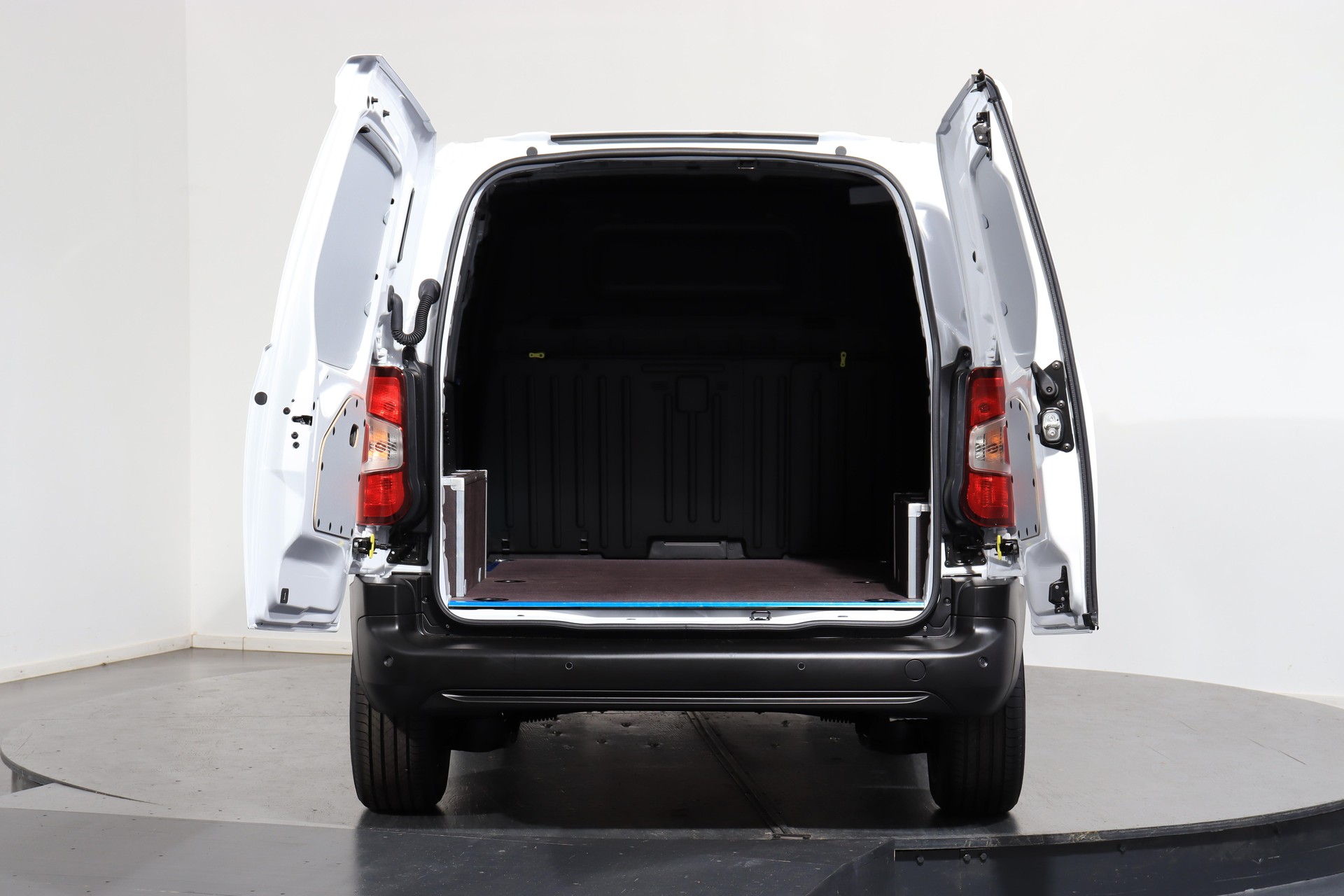 CITROEN e-Berlingo M erhöhte Nutzlast 50kWh-image-3