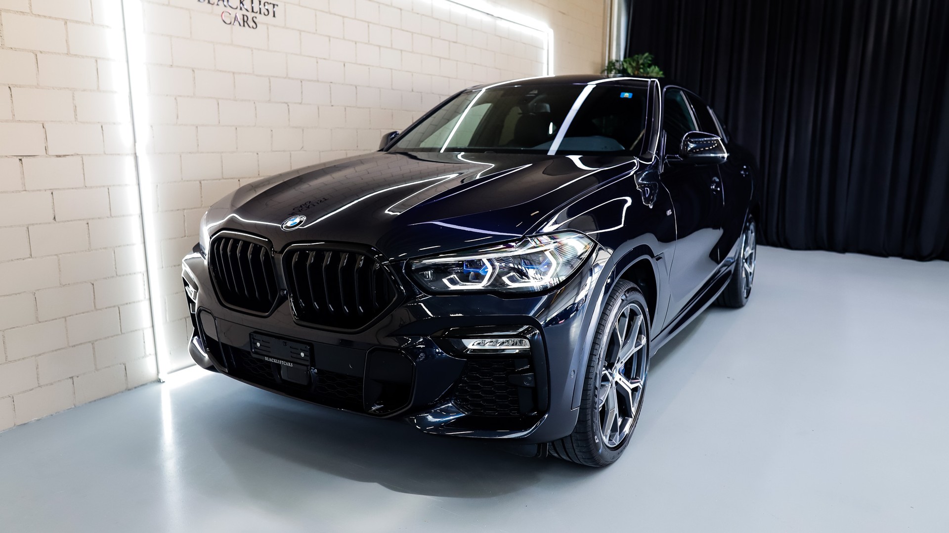 BMW X6 xDrive 48V 30d M Sport Steptronic-image-1