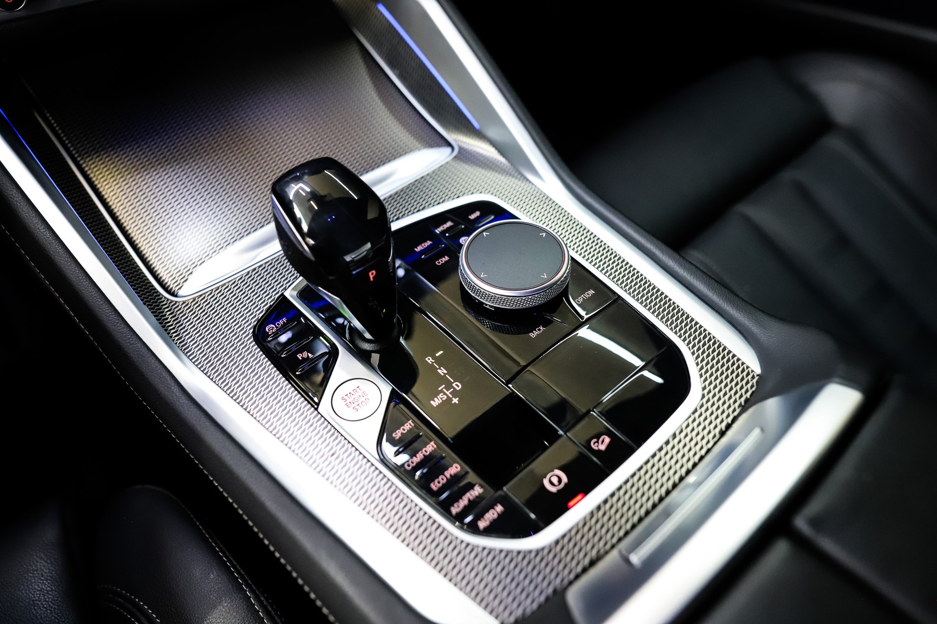 BMW X6 xDrive 48V 30d M Sport Steptronic-image-11