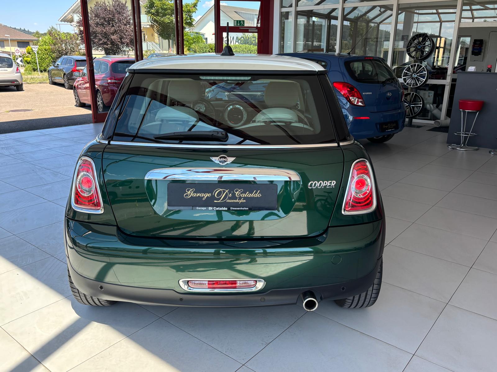 MINI Cooper-image-3