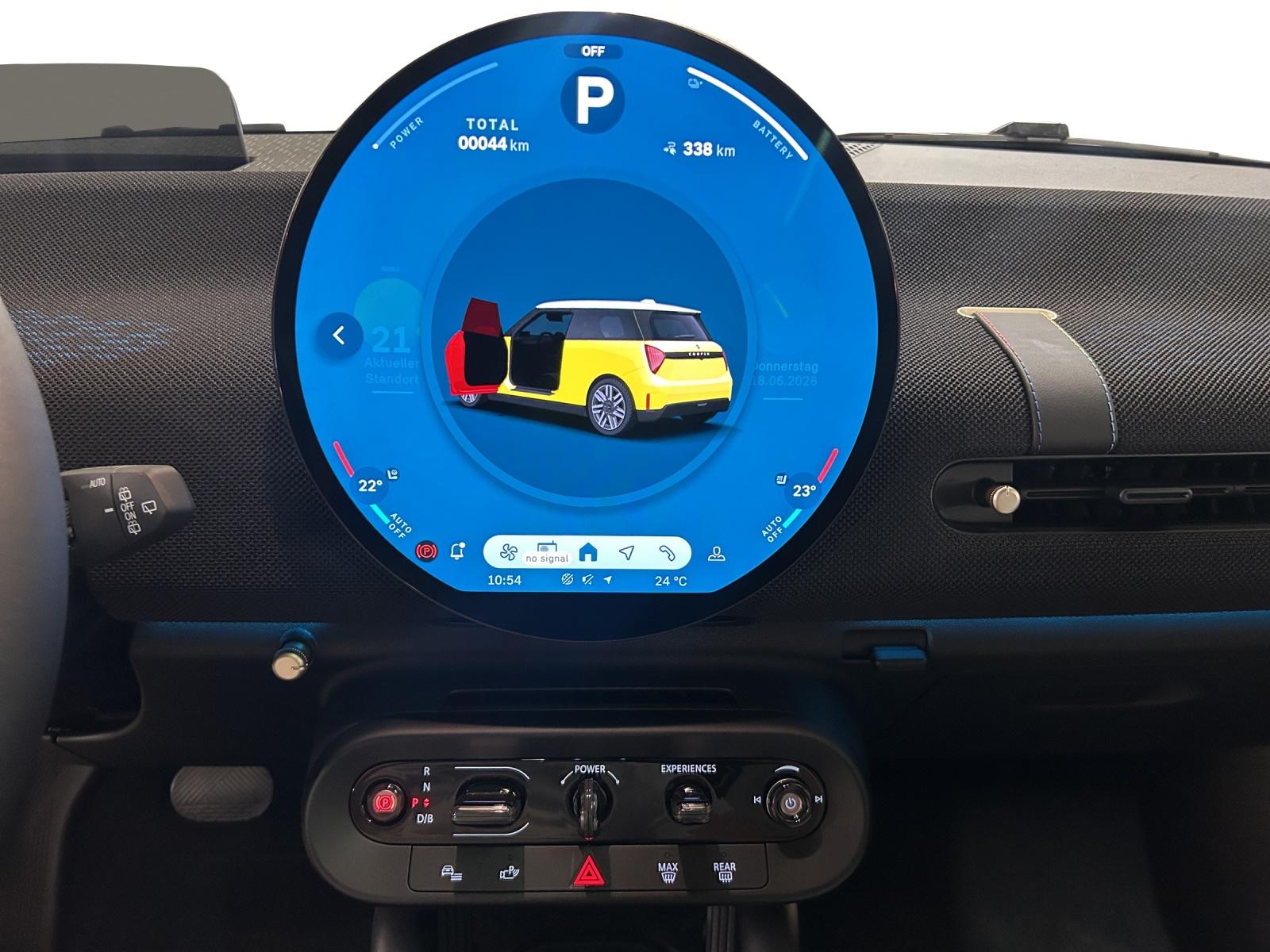 MINI Cooper SE J01-image-21