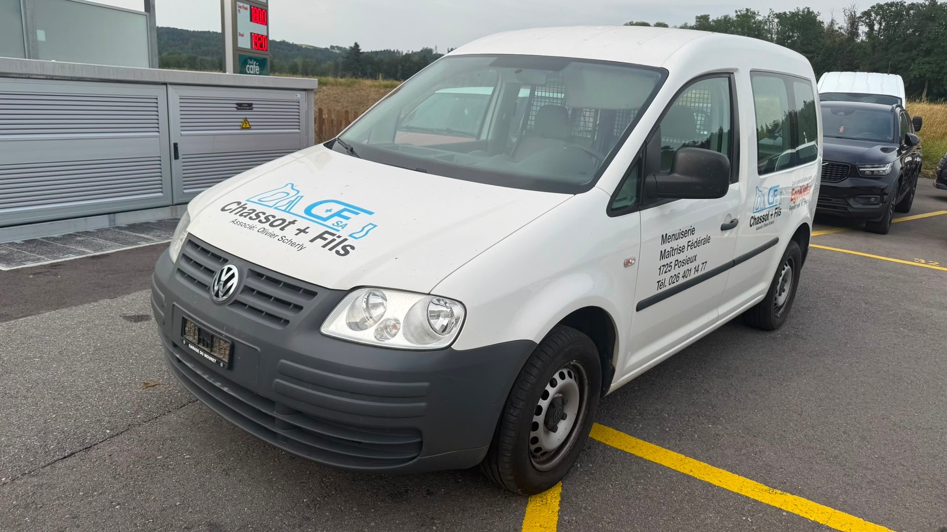 VW Caddy 1.6-image-0