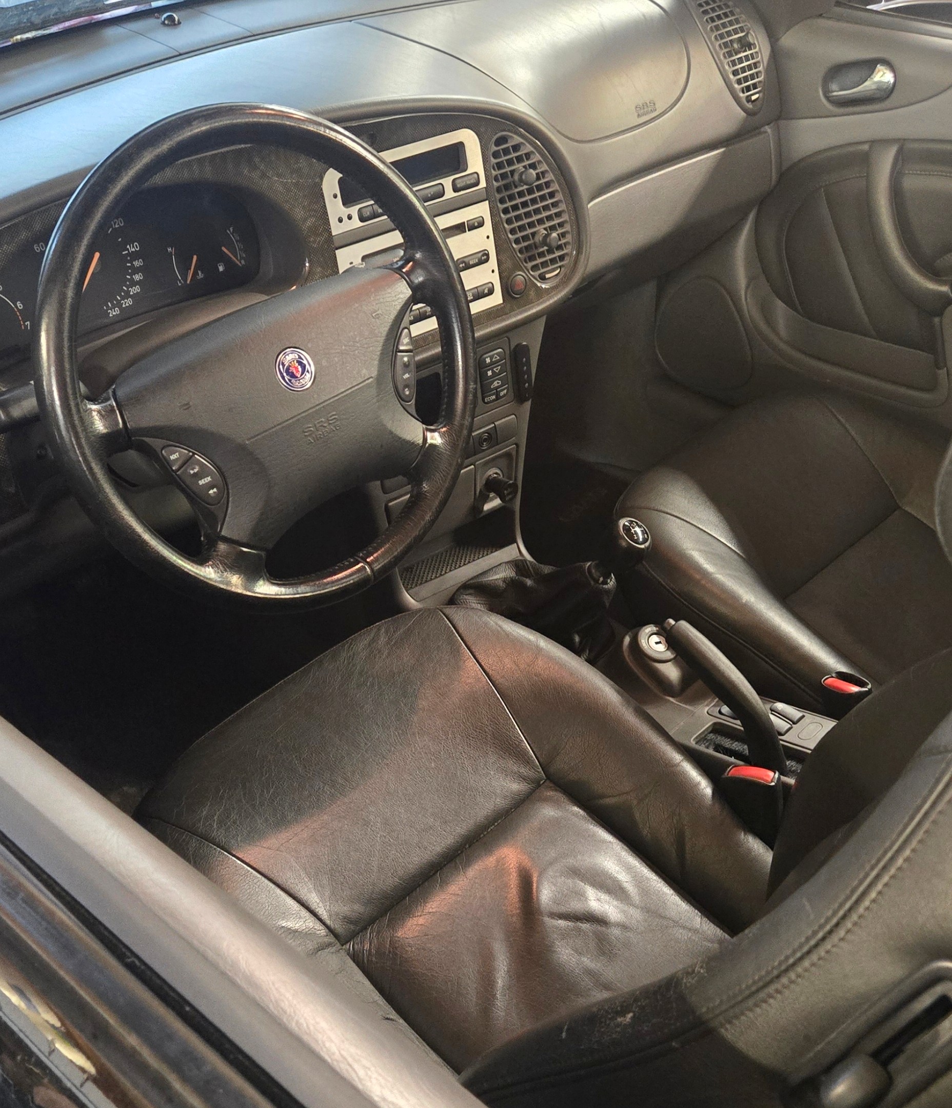 SAAB 9-3 2.0i-16 LPT-image-3