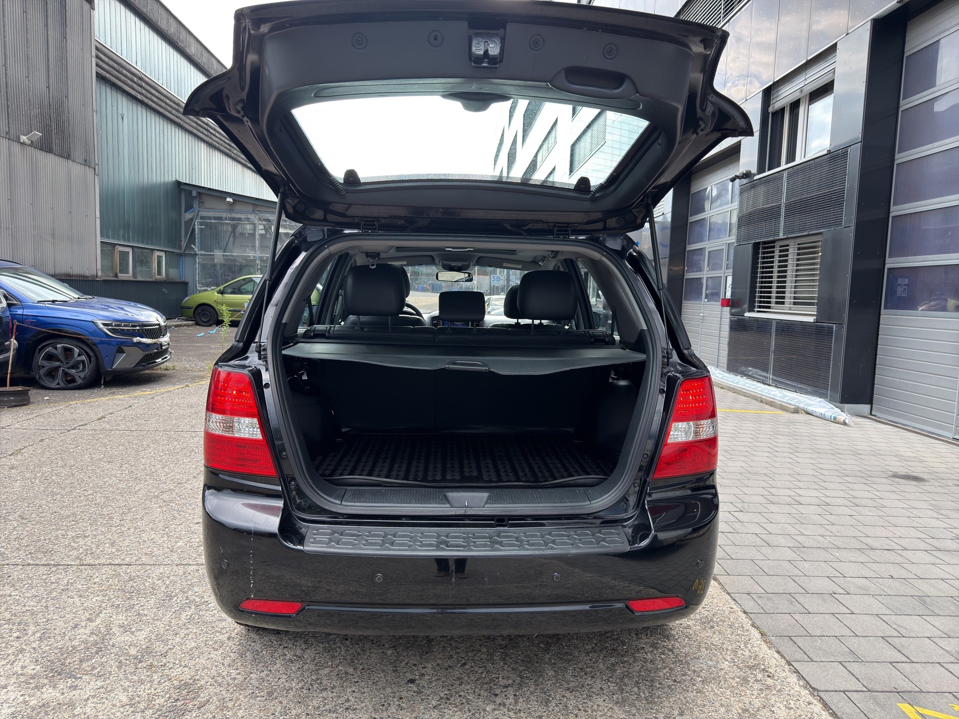 KIA Sorento 2.5 CRDI Style-image-19