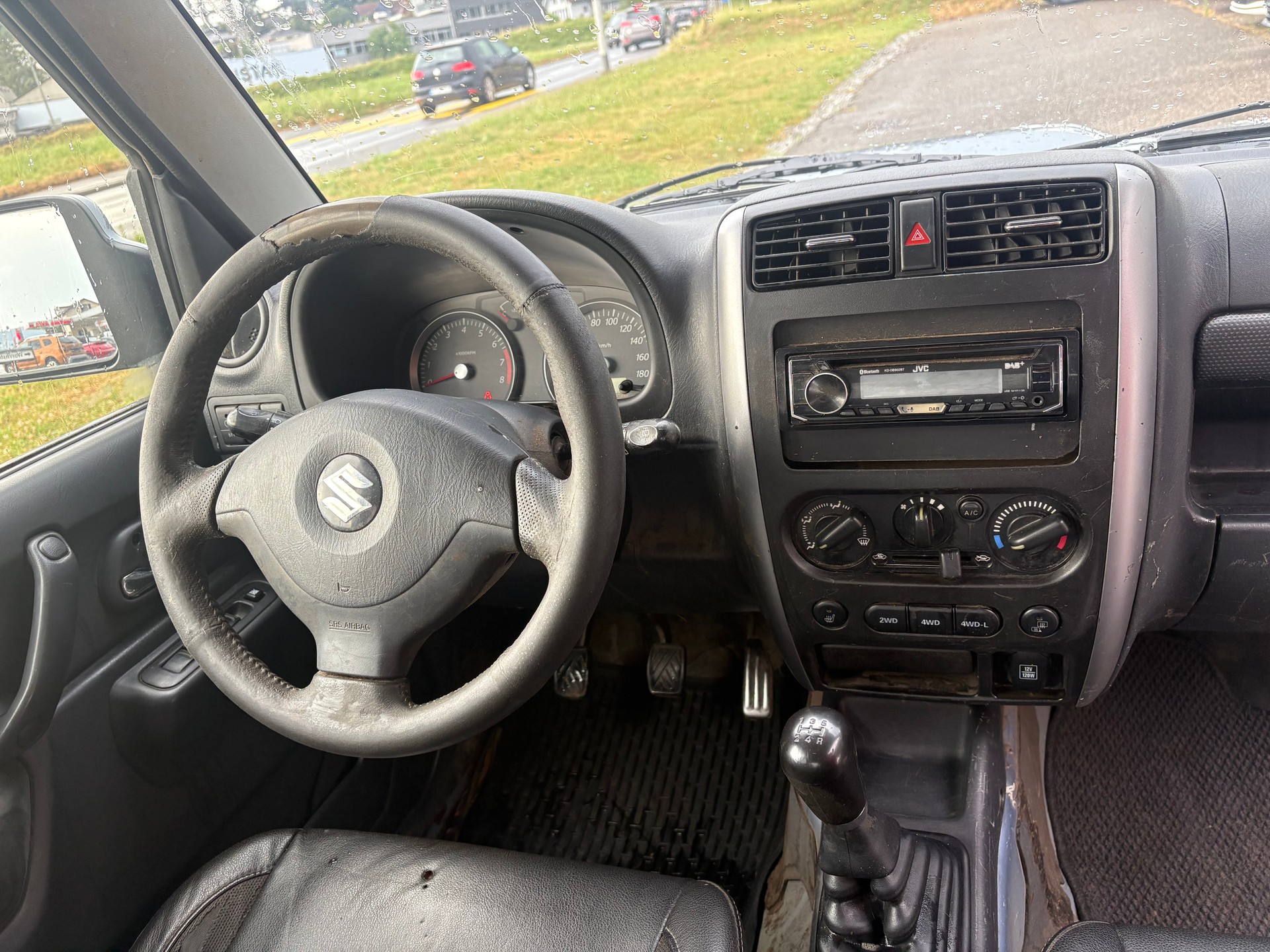 SUZUKI Jimny 1.3 16V GL Top-image-10