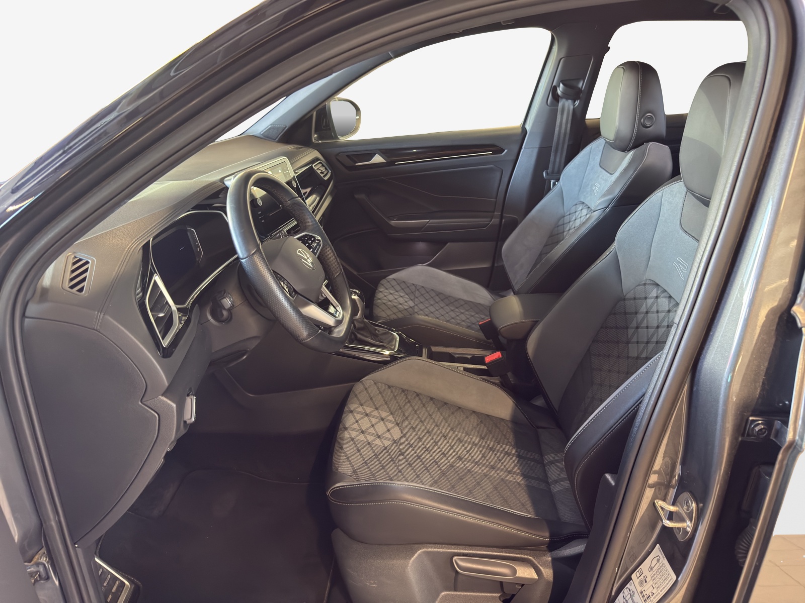 VW T-Roc 1.5 TSI EVO R-Line DSG-image-7