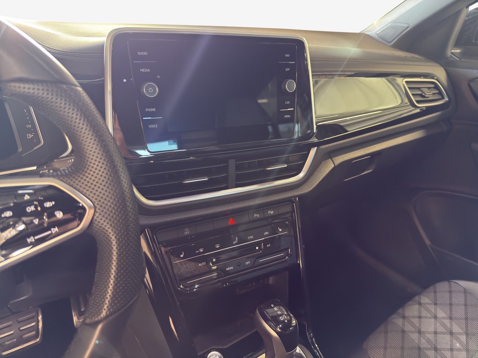VW T-Roc 1.5 TSI EVO R-Line DSG-image-10