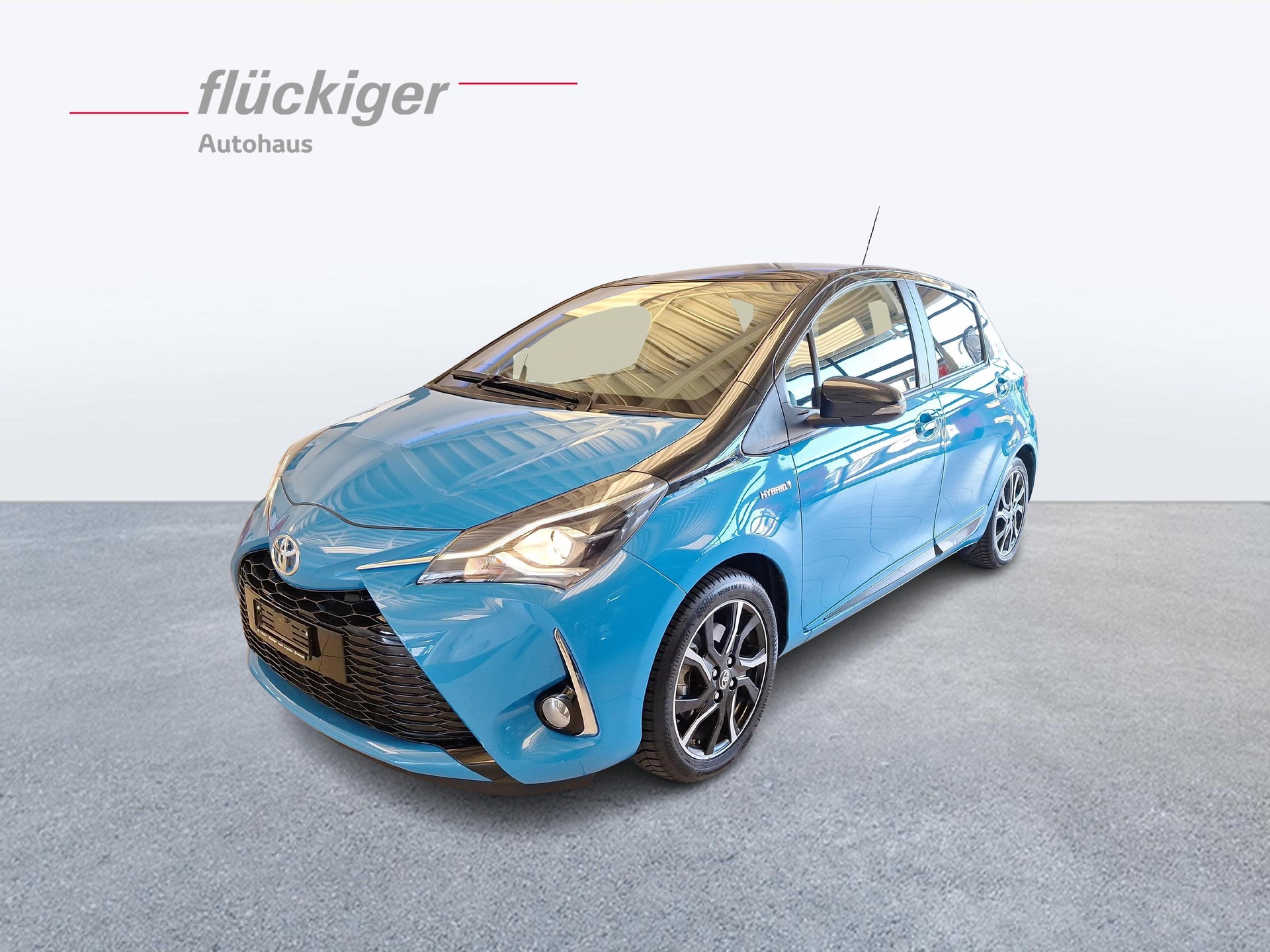 TOYOTA Yaris 1.5 VVT-i HSD Limited