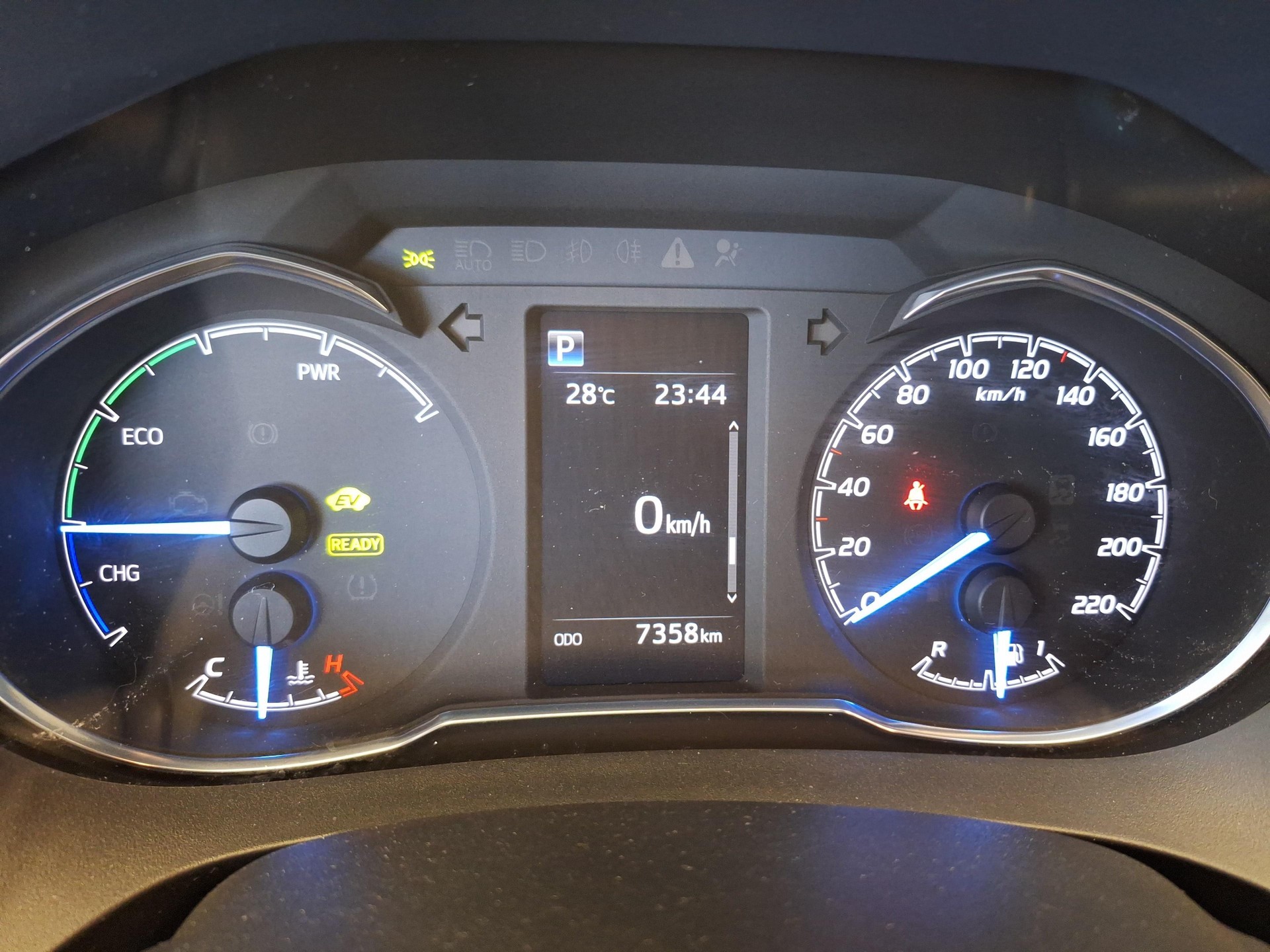 TOYOTA Yaris 1.5 VVT-i HSD Limited-image-14