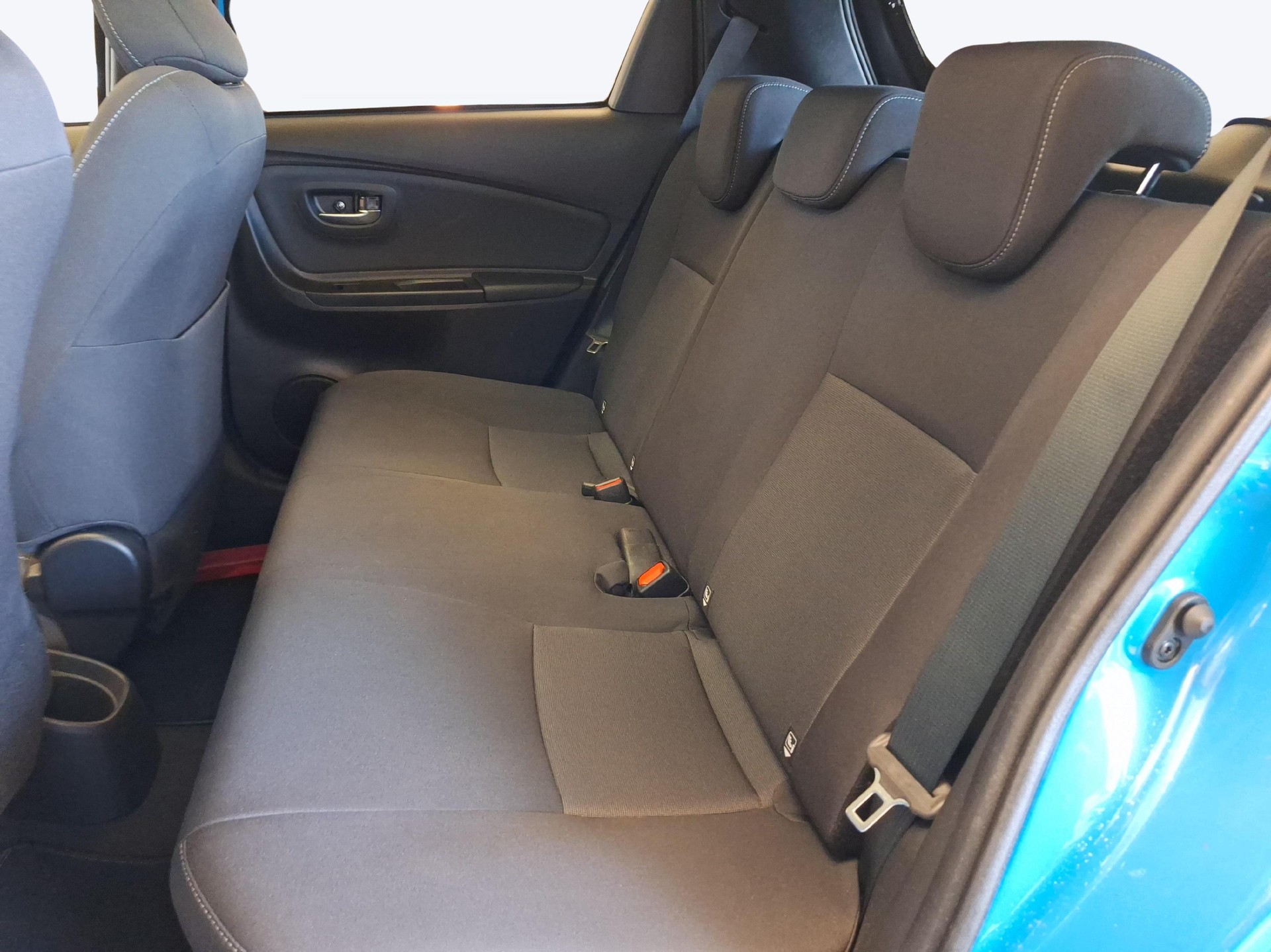 TOYOTA Yaris 1.5 VVT-i HSD Limited-image-9