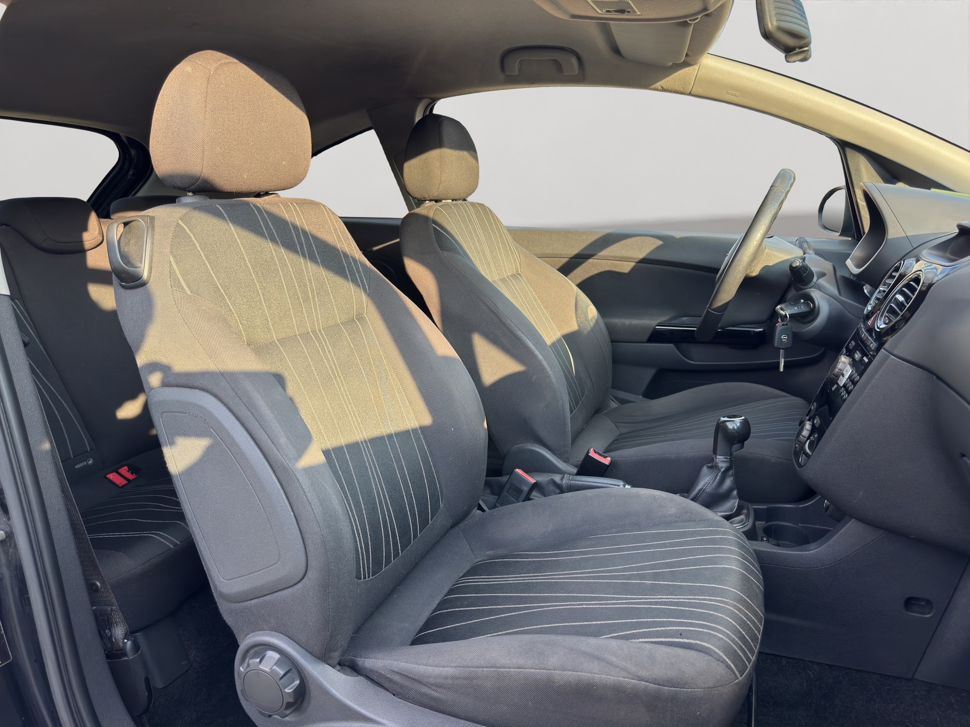 OPEL Corsa 1.4 TP Color Edition-image-10