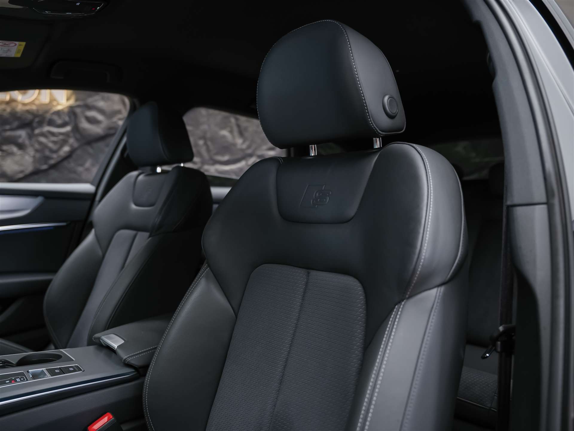 AUDI S6 Avant 3.0 TDI quattro tiptronic *Tempomat*Sitzheizung* El. Sitze mit Memory*-image-9
