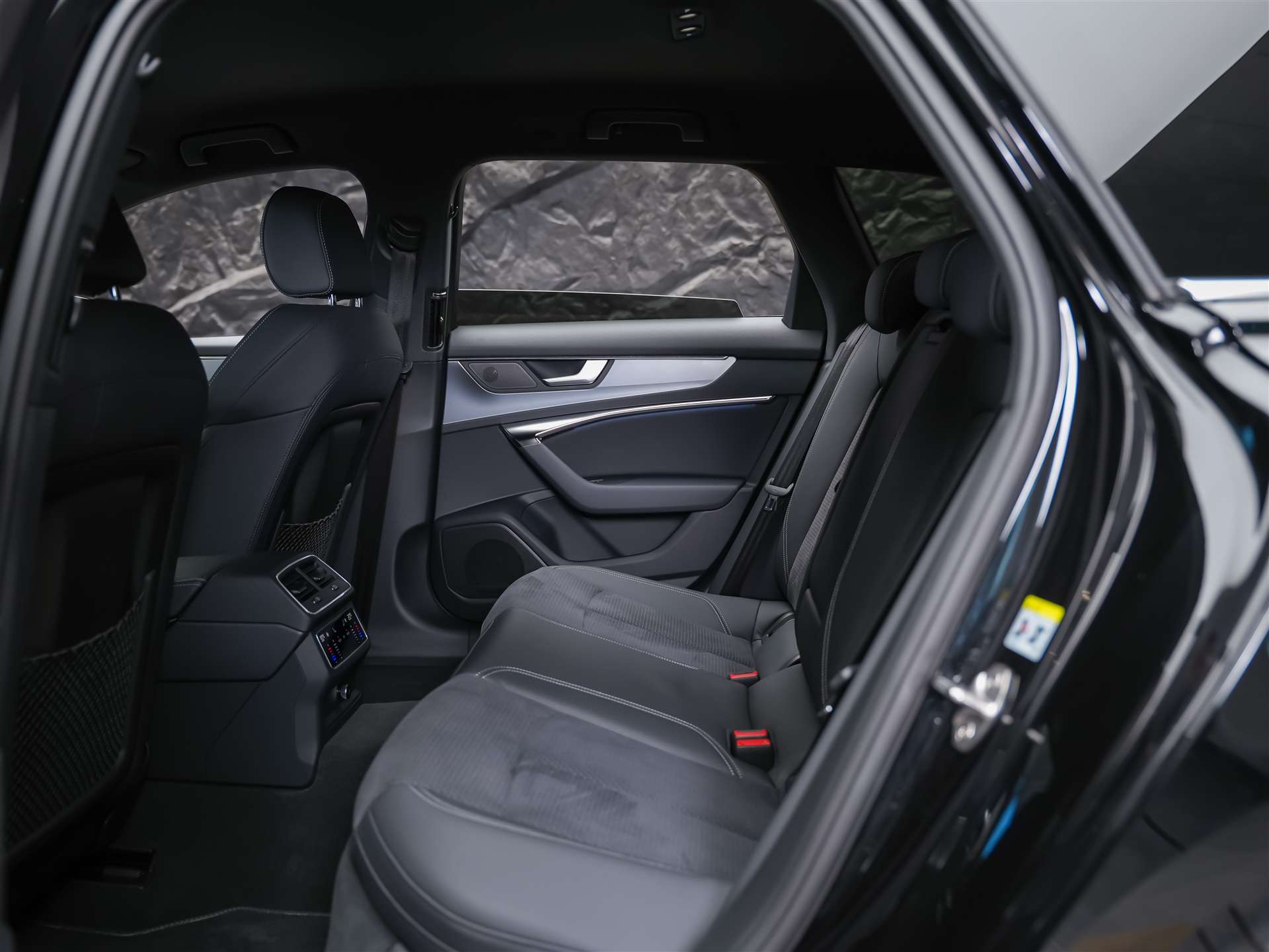 AUDI S6 Avant 3.0 TDI quattro tiptronic *Tempomat*Sitzheizung* El. Sitze mit Memory*-image-12