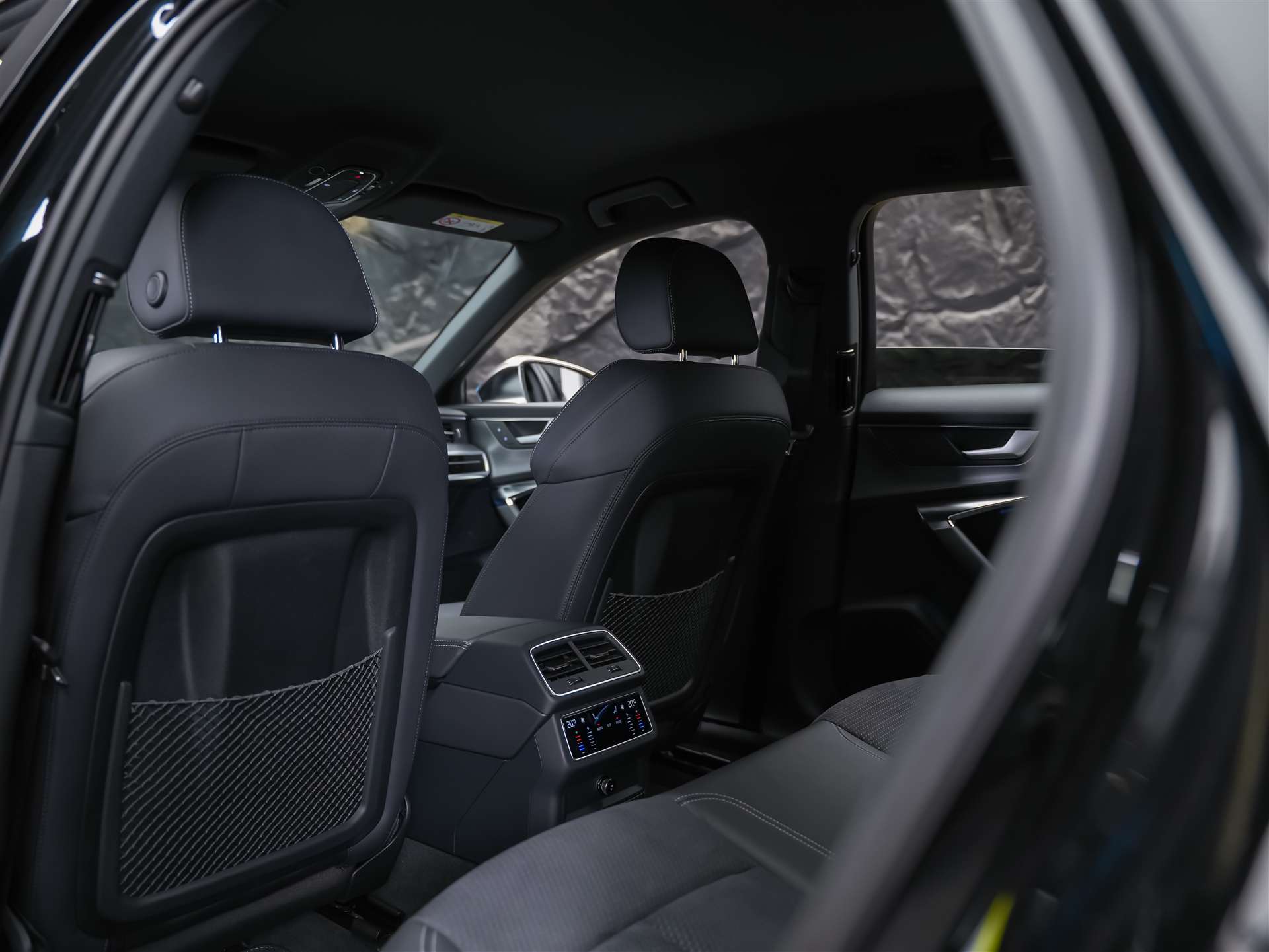 AUDI S6 Avant 3.0 TDI quattro tiptronic *Tempomat*Sitzheizung* El. Sitze mit Memory*-image-11