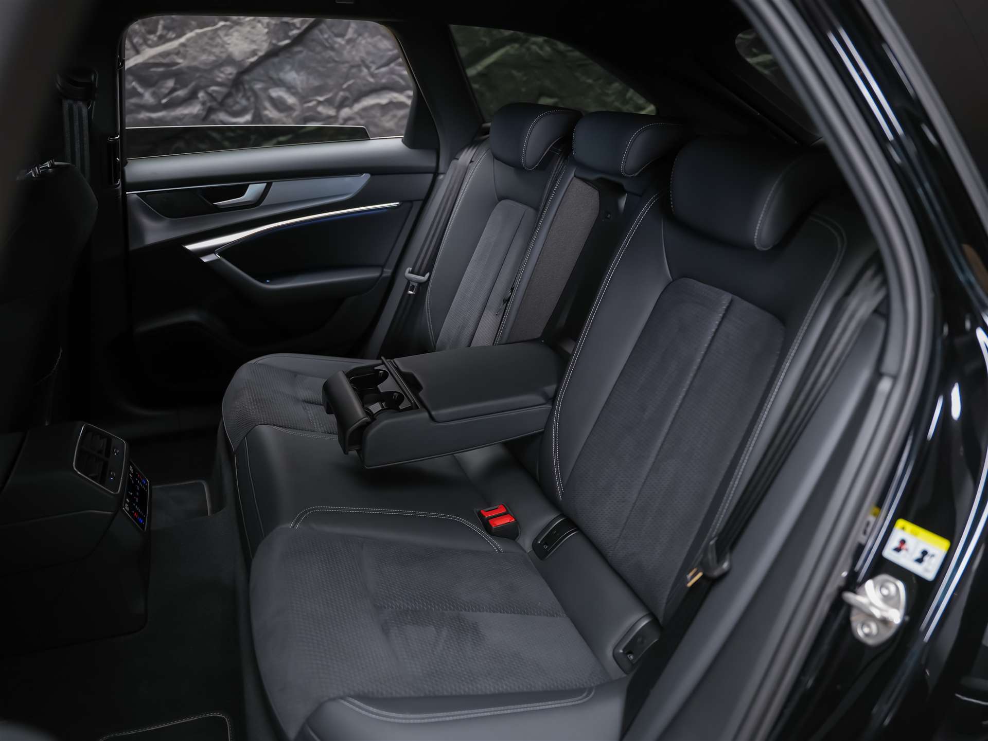 AUDI S6 Avant 3.0 TDI quattro tiptronic *Tempomat*Sitzheizung* El. Sitze mit Memory*-image-13