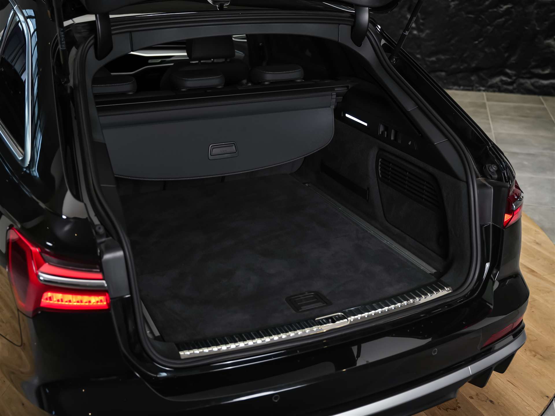AUDI S6 Avant 3.0 TDI quattro tiptronic *Tempomat*Sitzheizung* El. Sitze mit Memory*-image-43
