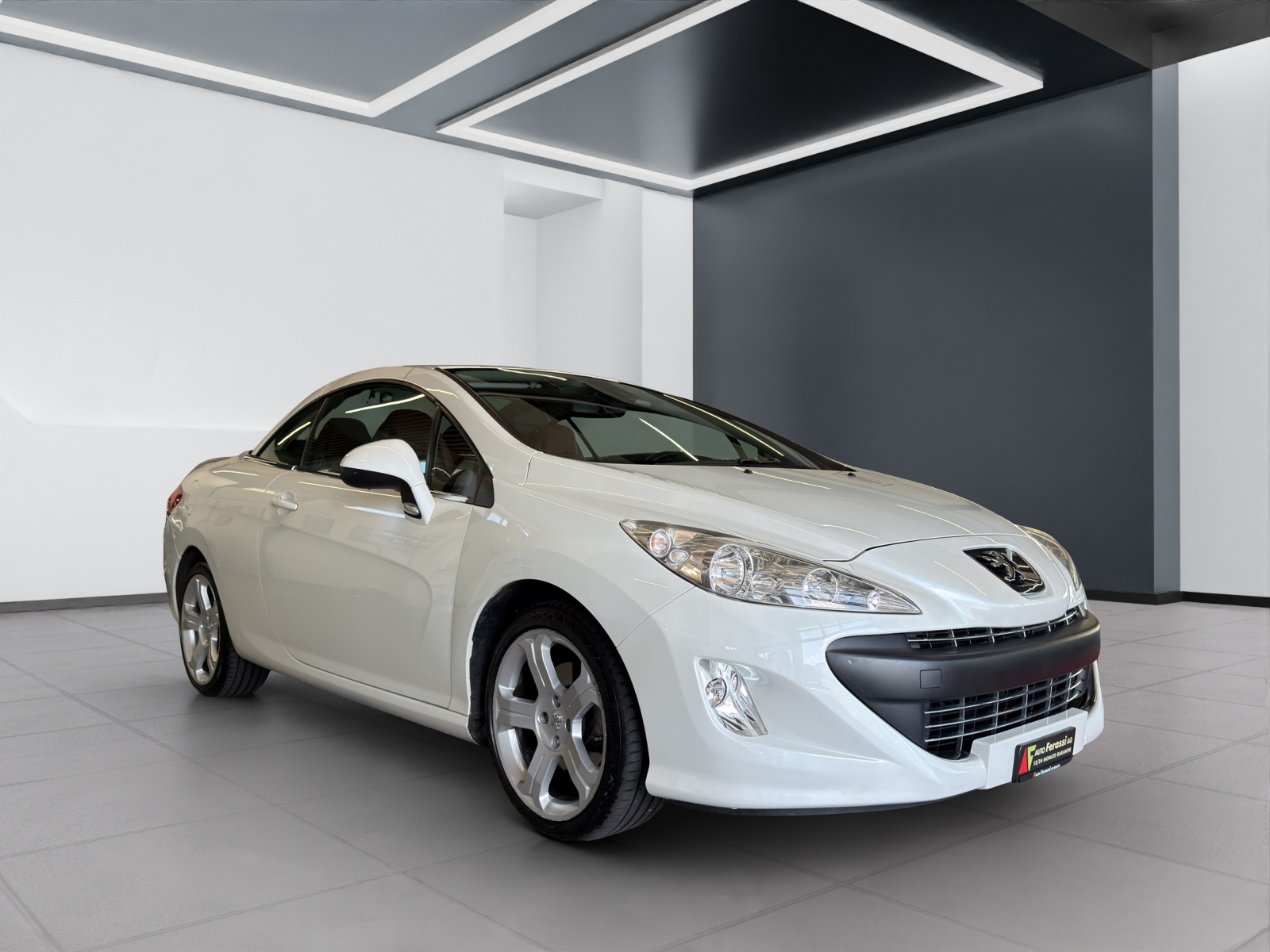 PEUGEOT 308 CC 1.6 16V Turbo Platinum Automatic-image-6