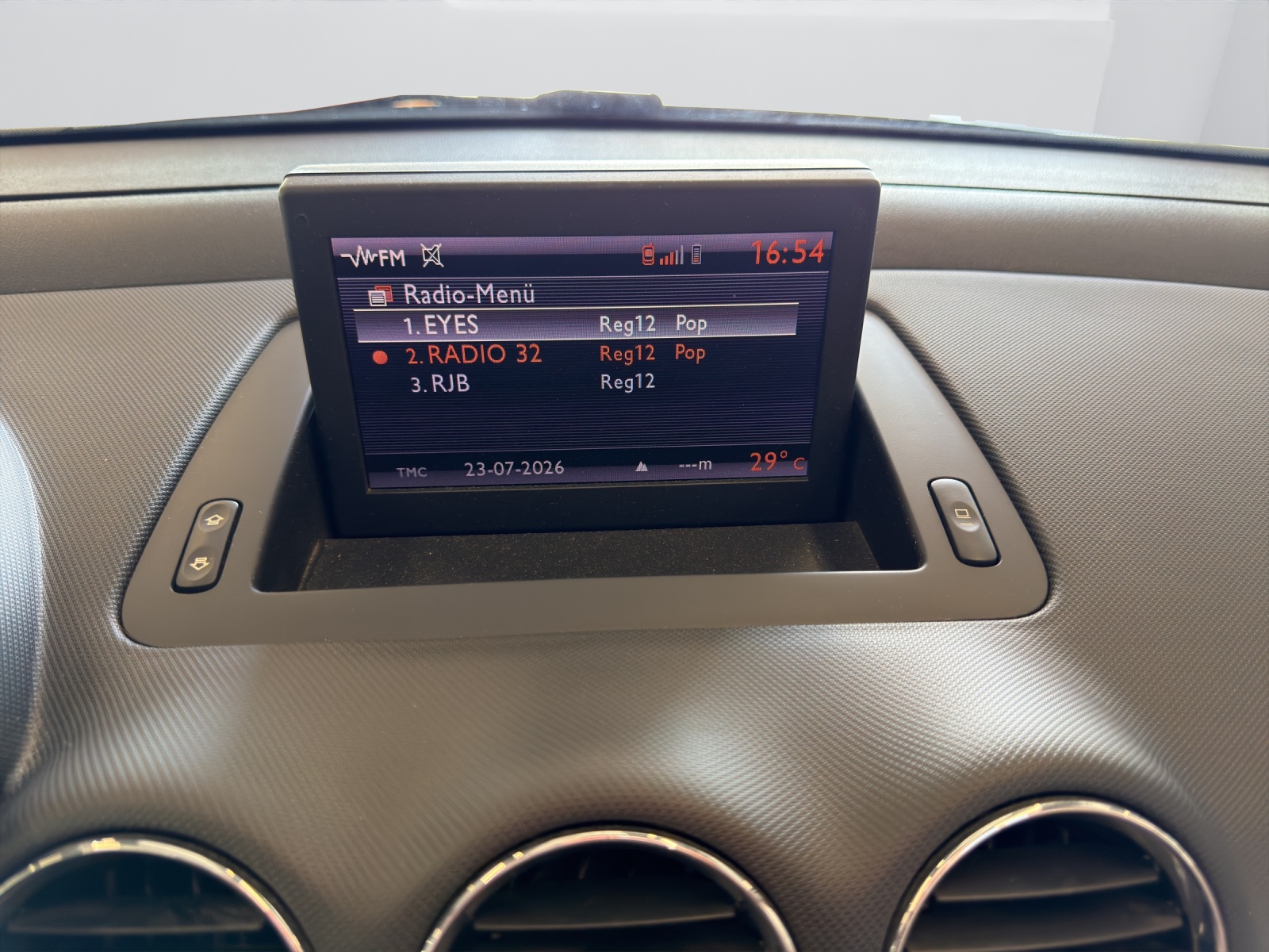 PEUGEOT 308 CC 1.6 16V Turbo Platinum Automatic-image-21