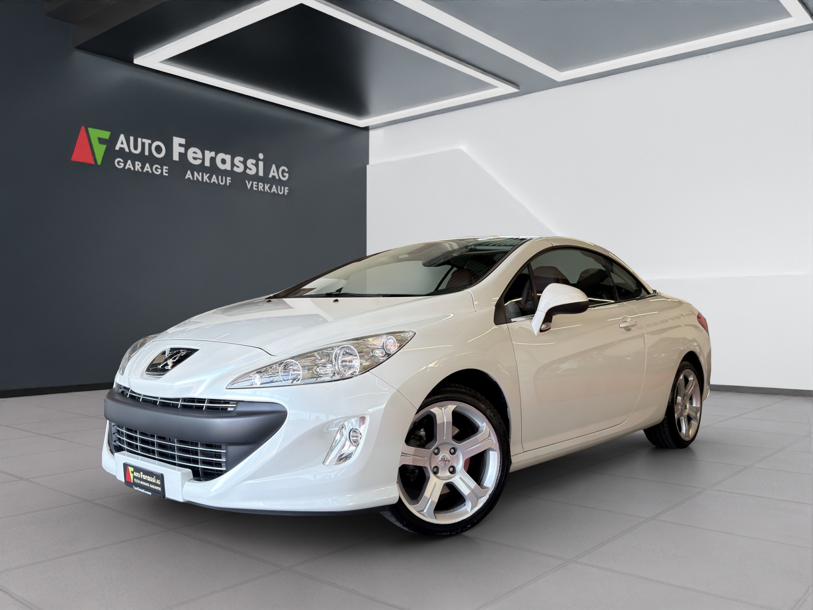 PEUGEOT 308 CC 1.6 16V Turbo Platinum Automatic-image-0