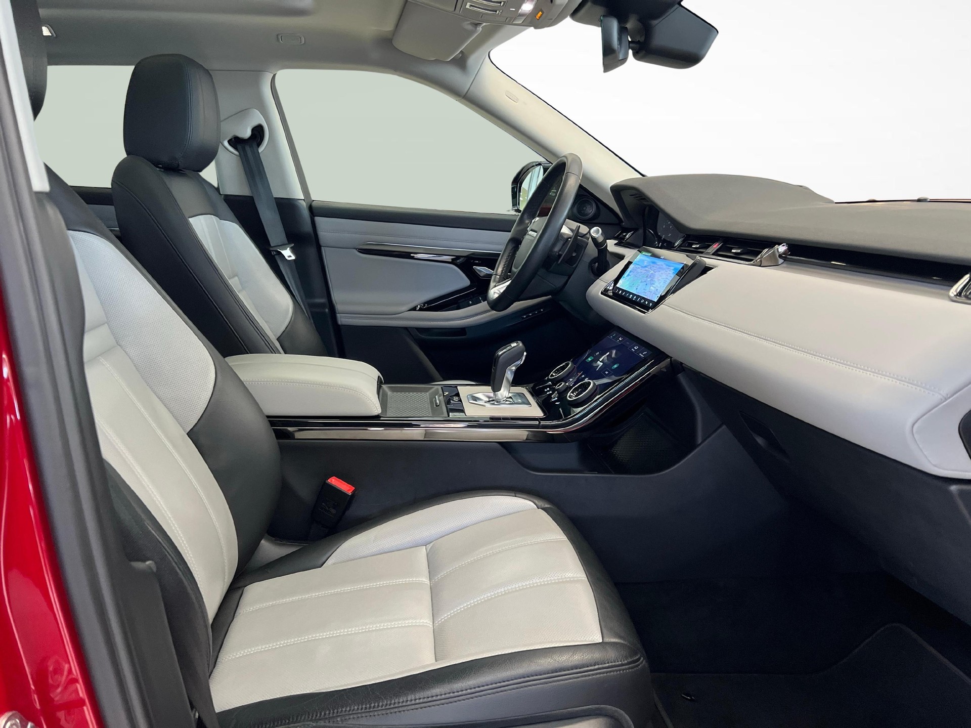 LAND ROVER Range Rover Evoque 2.0 T R-Dynamic SE-image-9