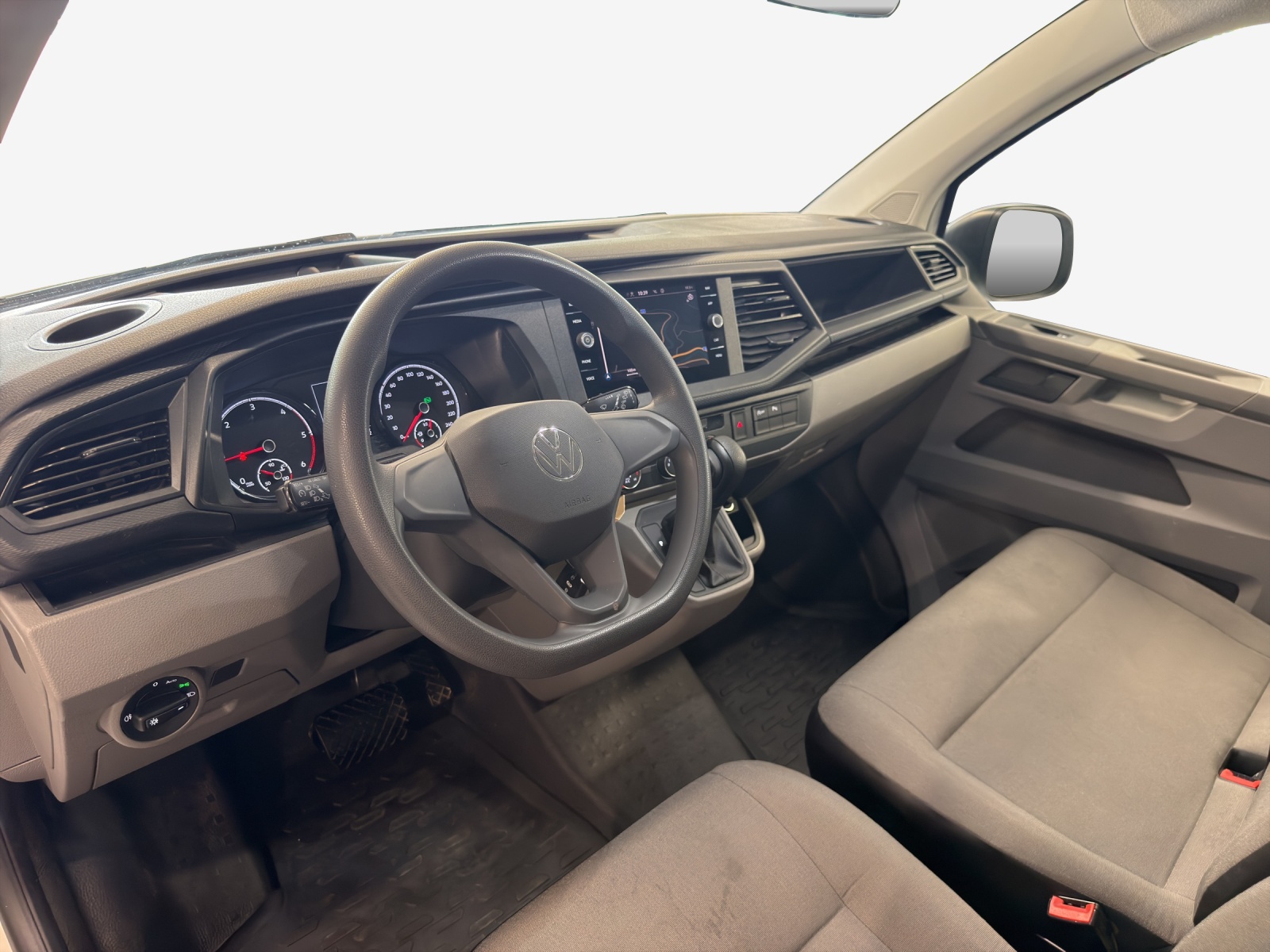VW T6.1 2.0 TDI DSG-image-8