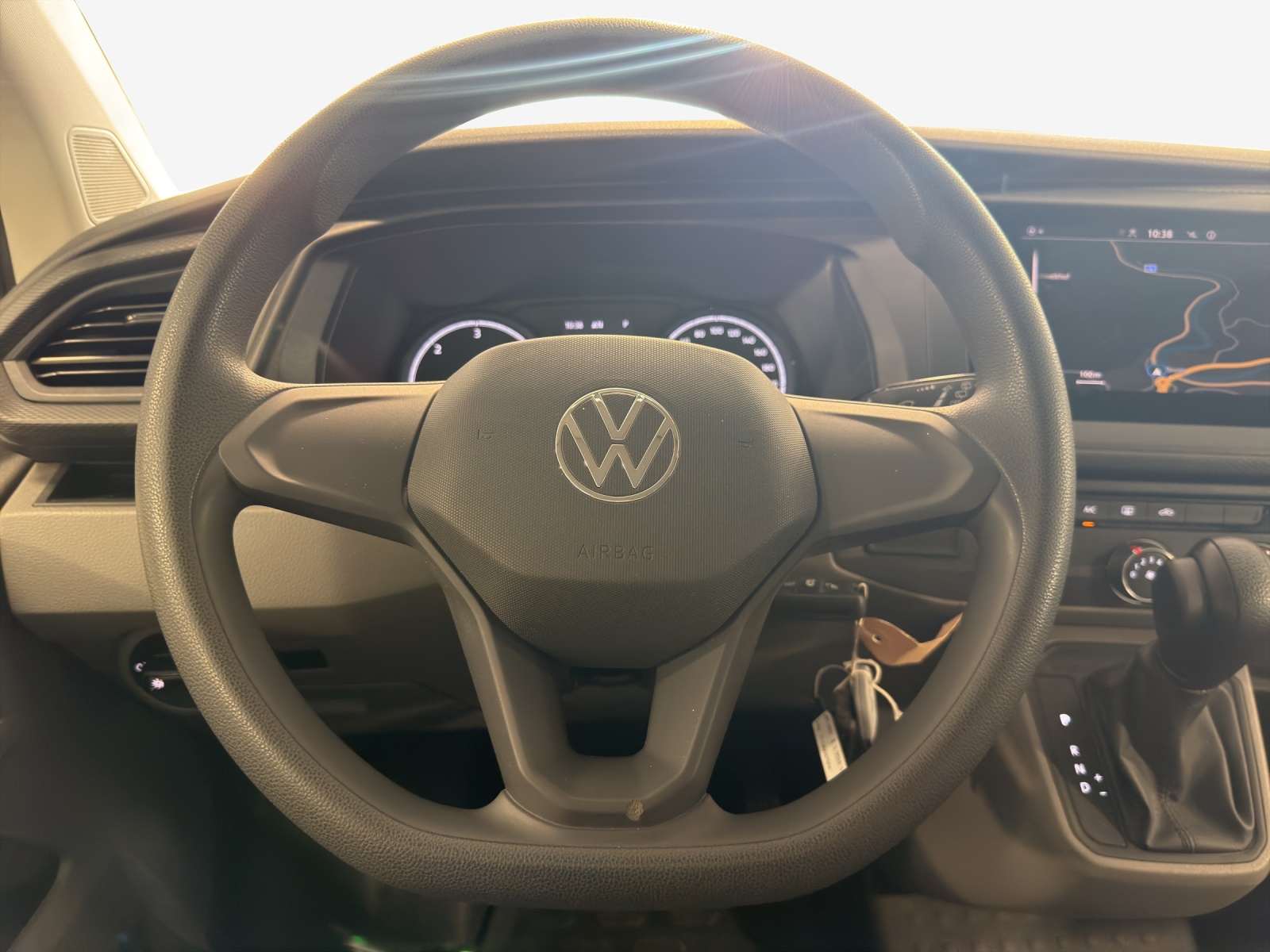 VW T6.1 2.0 TDI DSG-image-9