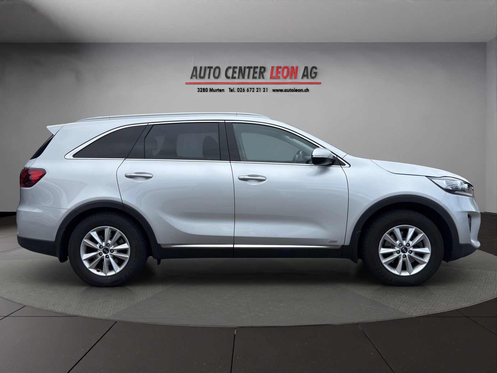 KIA Sorento 2.2 CRDI Trend Active 7P. Automatic-image-6