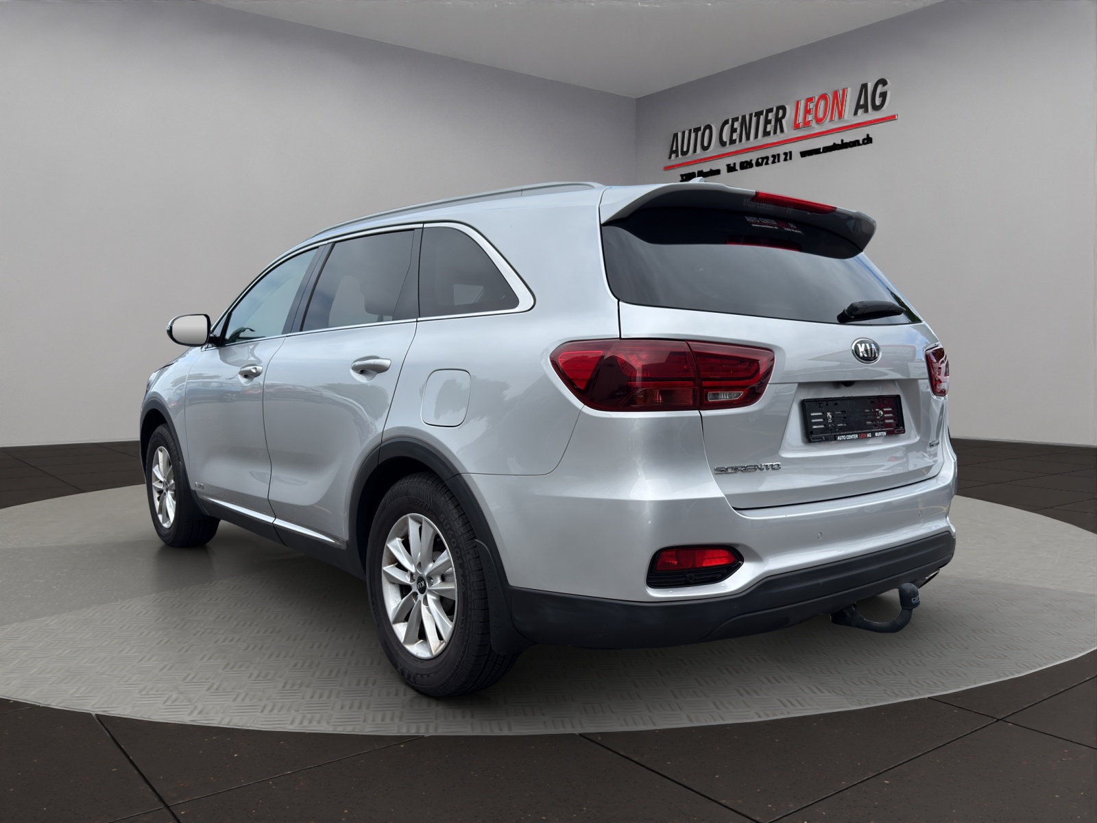 KIA Sorento 2.2 CRDI Trend Active 7P. Automatic-image-3