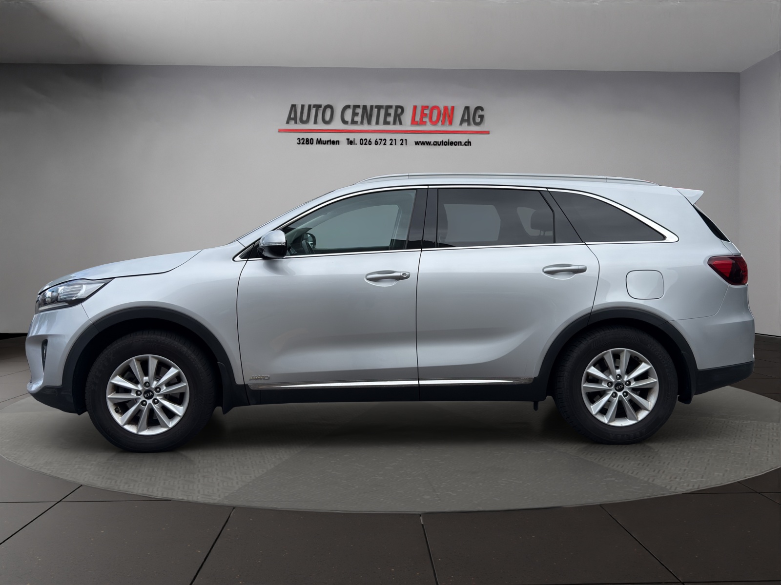 KIA Sorento 2.2 CRDI Trend Active 7P. Automatic-image-2