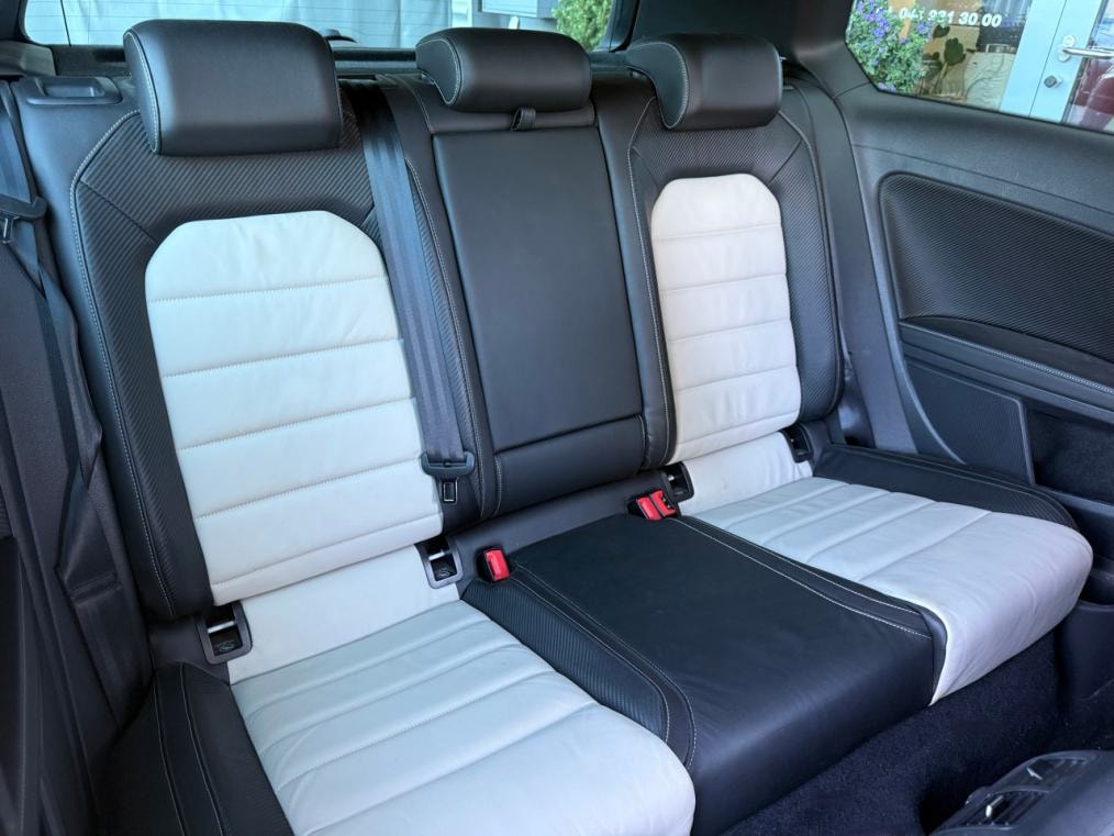 VW Golf VII 2.0 TSi R 4M-image-8