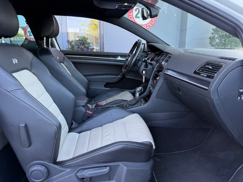 VW Golf VII 2.0 TSi R 4M-image-7