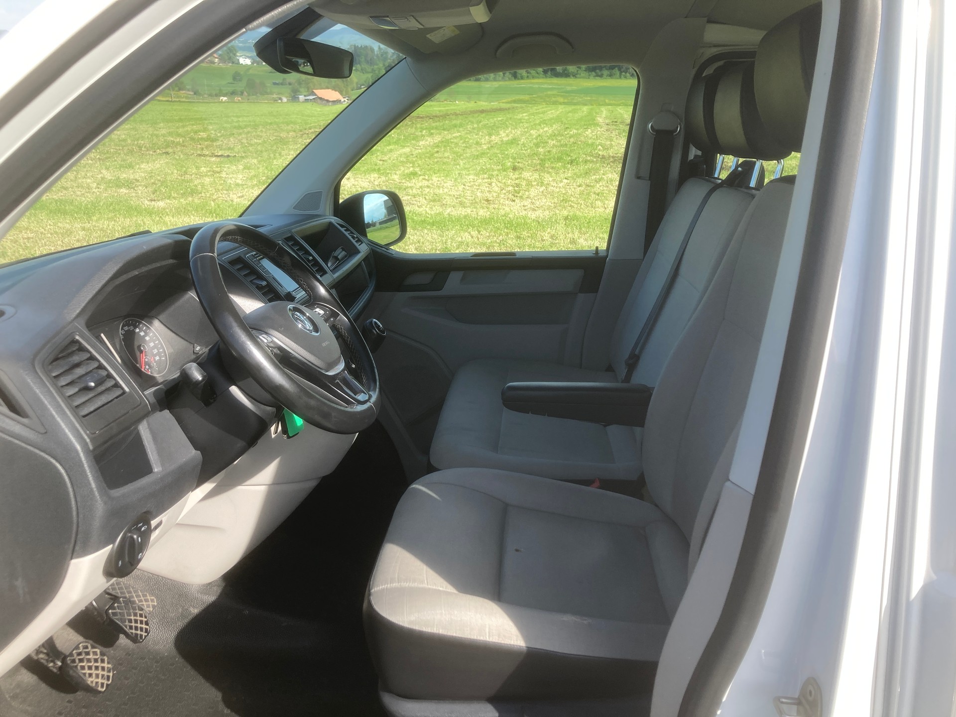 VW T6 2.0 TDI 4Motion L2 9 Sitzer + Anhängerkupplung-image-8