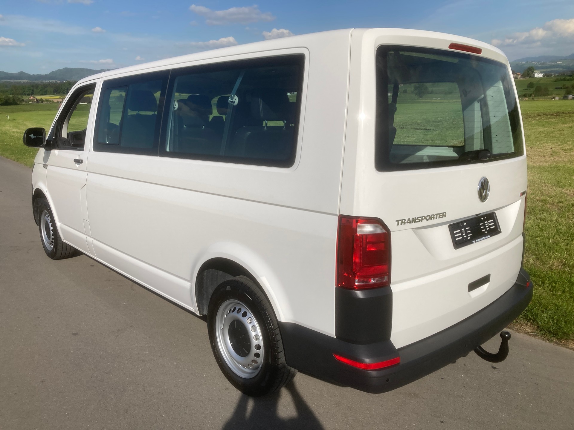 VW T6 2.0 TDI 4Motion L2 9 Sitzer + Anhängerkupplung-image-3