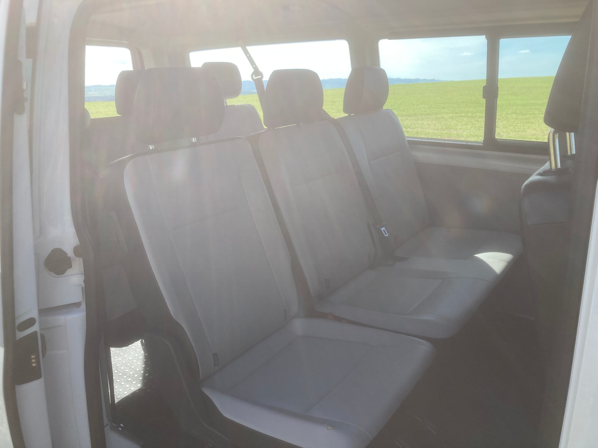 VW T6 2.0 TDI 4Motion L2 9 Sitzer + Anhängerkupplung-image-7