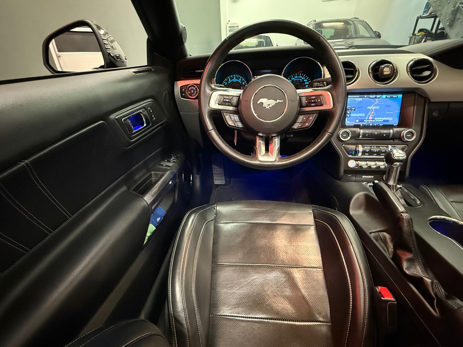 FORD Mustang Convertible 5.0 V8 GT Automat-image-12