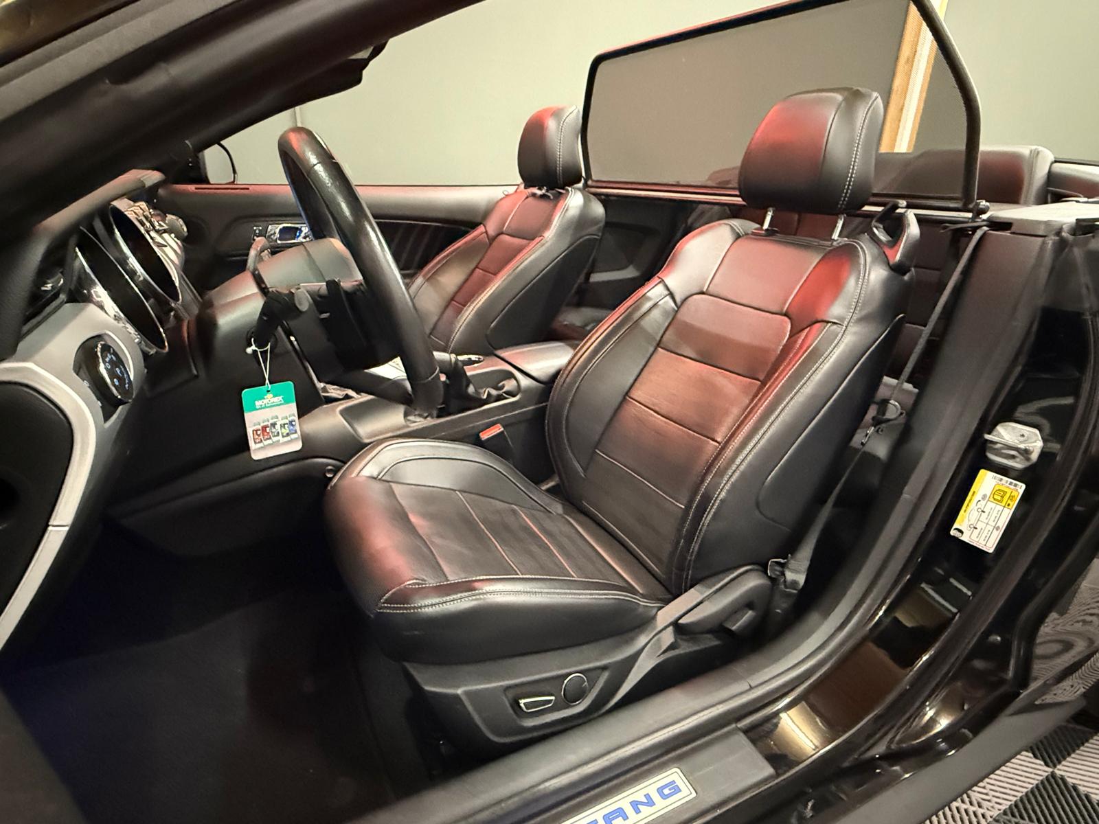 FORD Mustang Convertible 5.0 V8 GT Automat-image-6