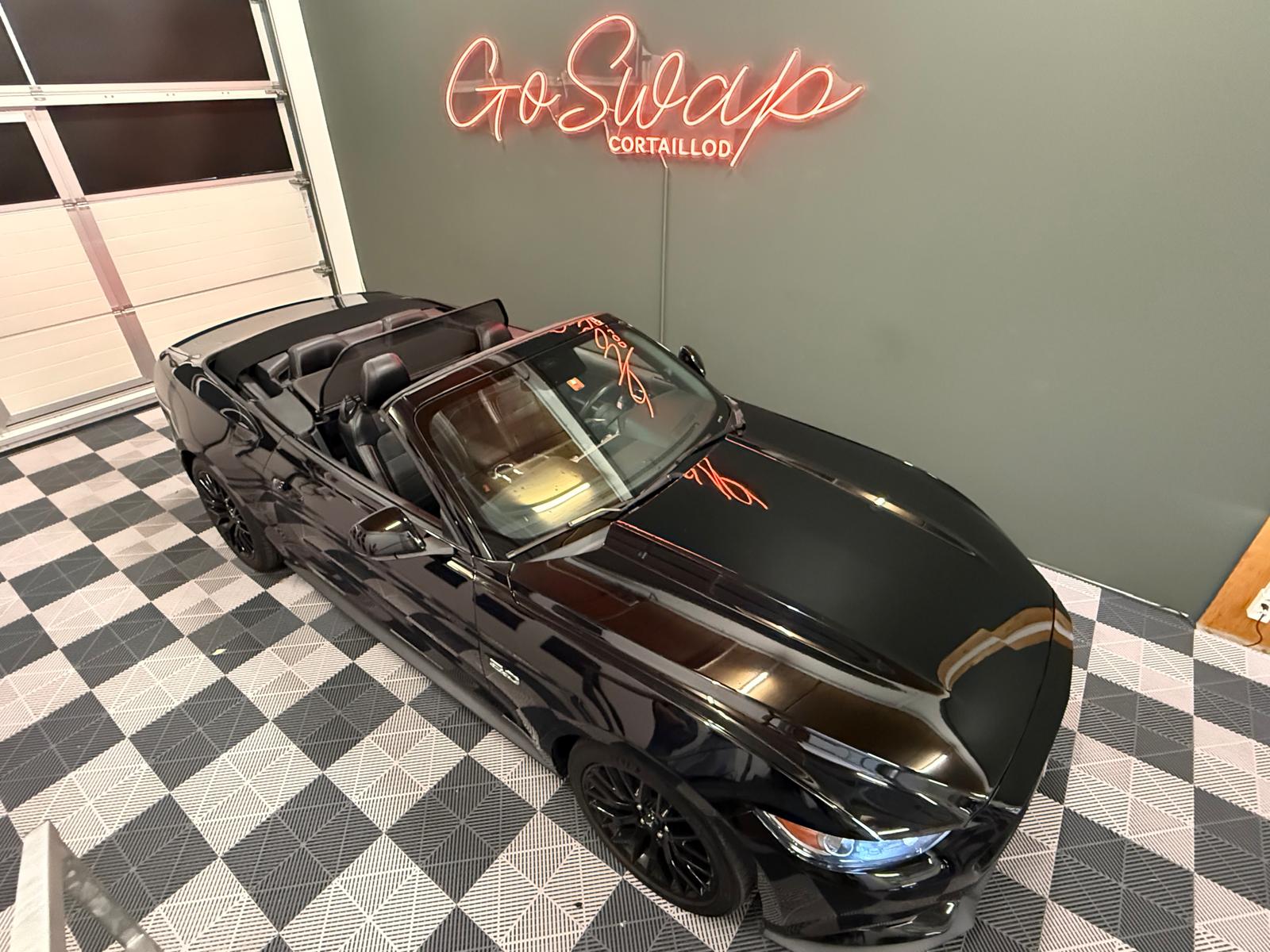 FORD Mustang Convertible 5.0 V8 GT Automat-image-3