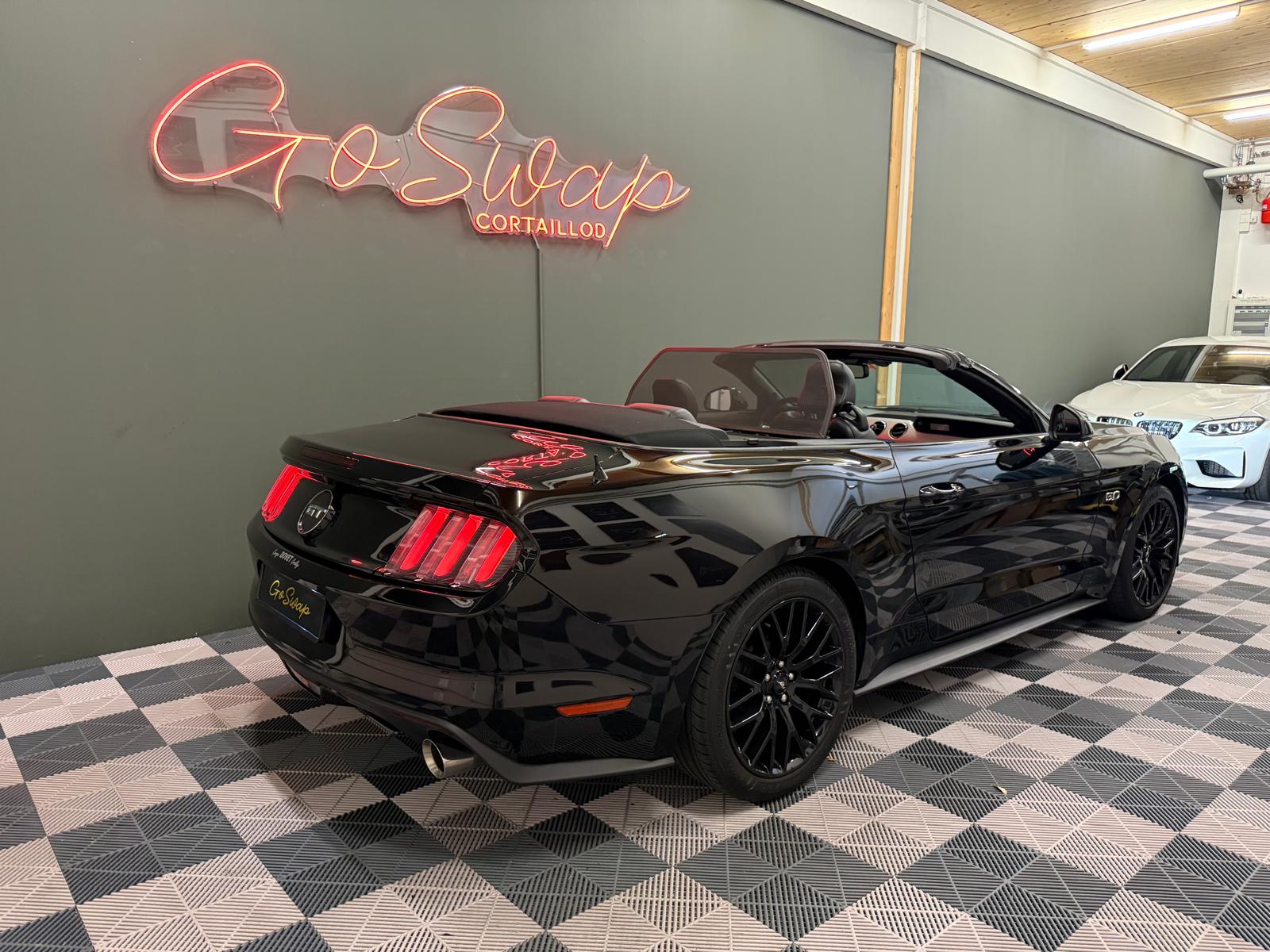FORD Mustang Convertible 5.0 V8 GT Automat-image-2